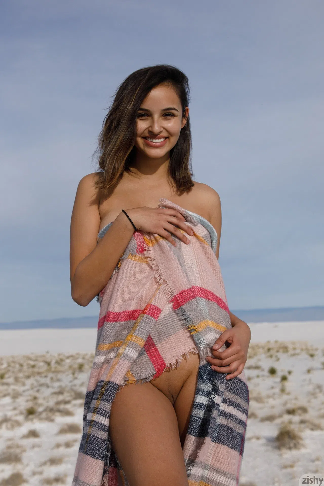 alejandra-cobos-white-sands-3-zishy-69902 Of Page 3-12.webp