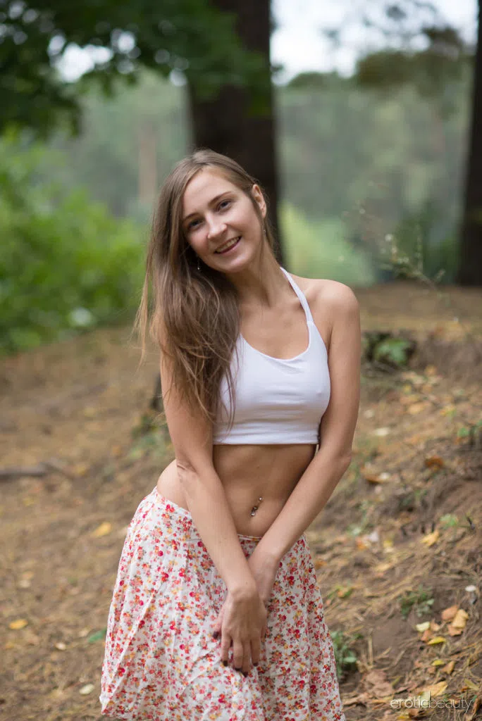 alexandra-f-erotic-beauty-50474 Of Page 1-1.webp