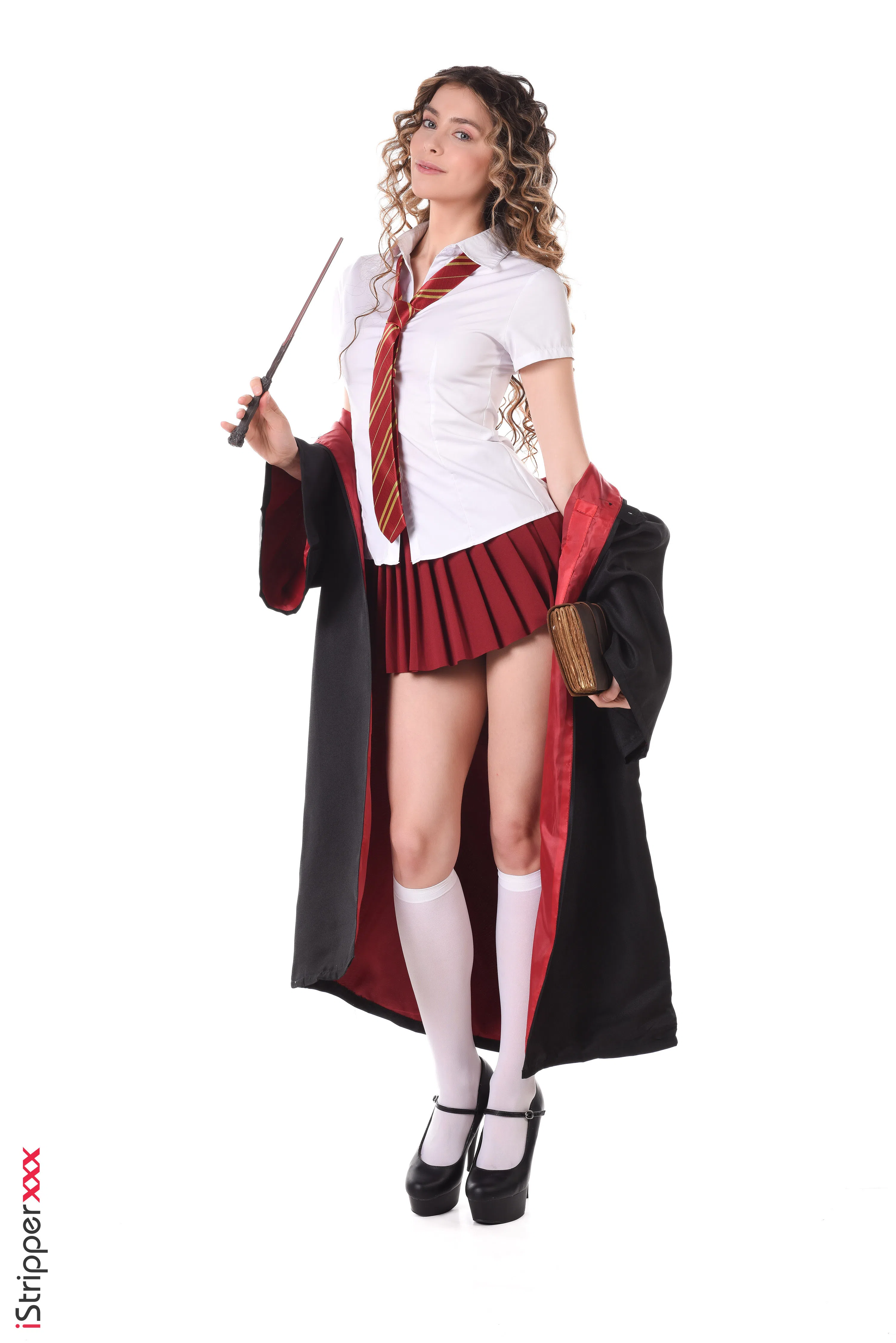 alissa-foxy-istripper-175304 Of Page 1-2.webp