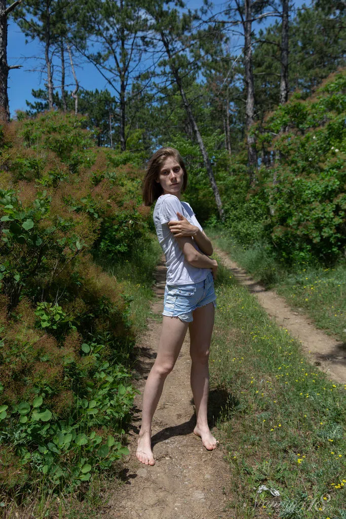anna-r-stunning-18-82114 Of Page 1-1.webp