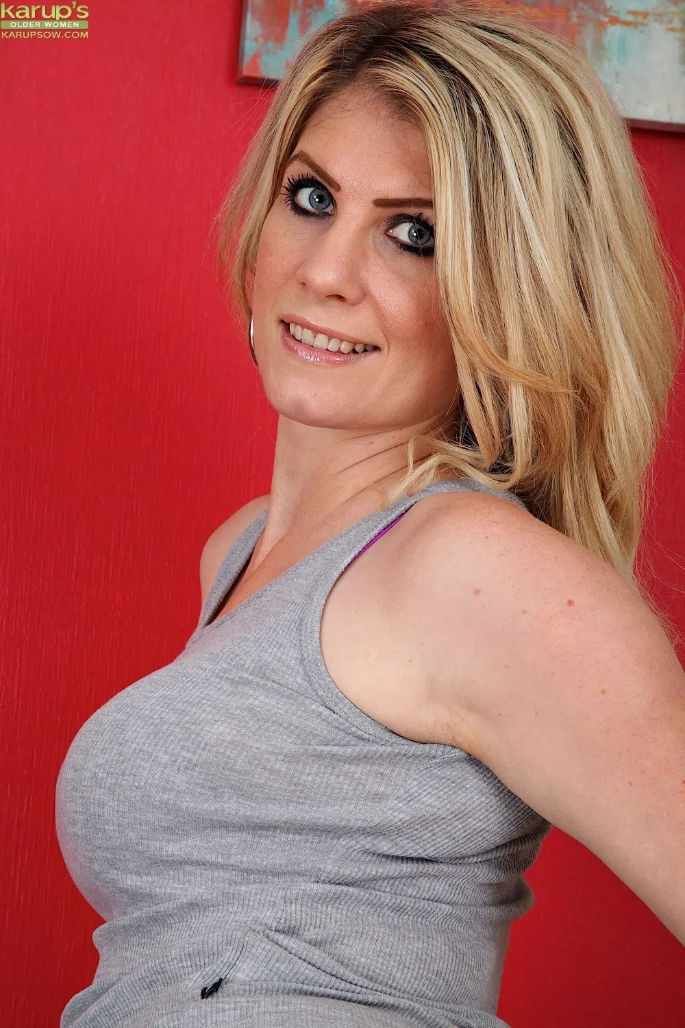 ashleigh-mckenzie-karup-s-older-women-1-26002 Of Page 1-4.webp