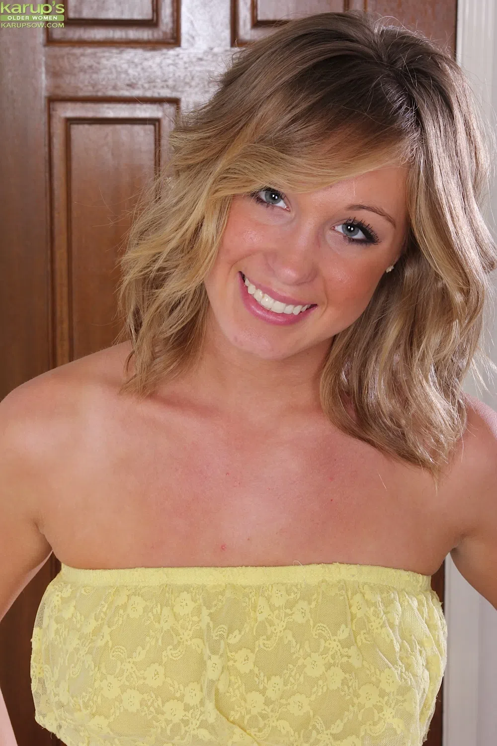 ashley-jones-karup-s-older-women-1-33388 Of Page 1-1.webp