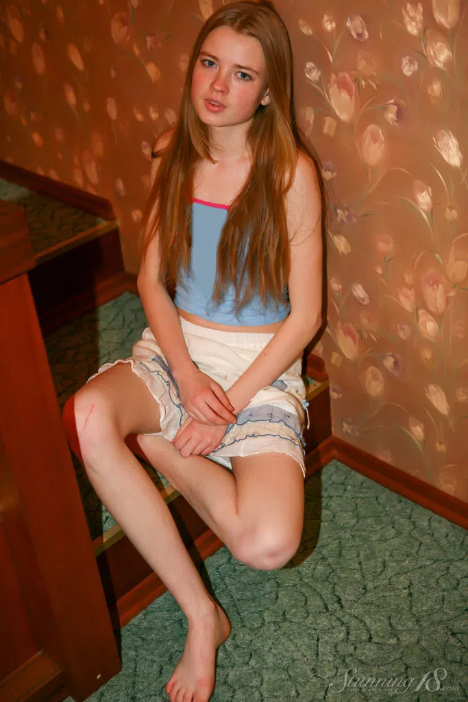 avril-a-stunning-18-81549 Of Page 1-1.webp