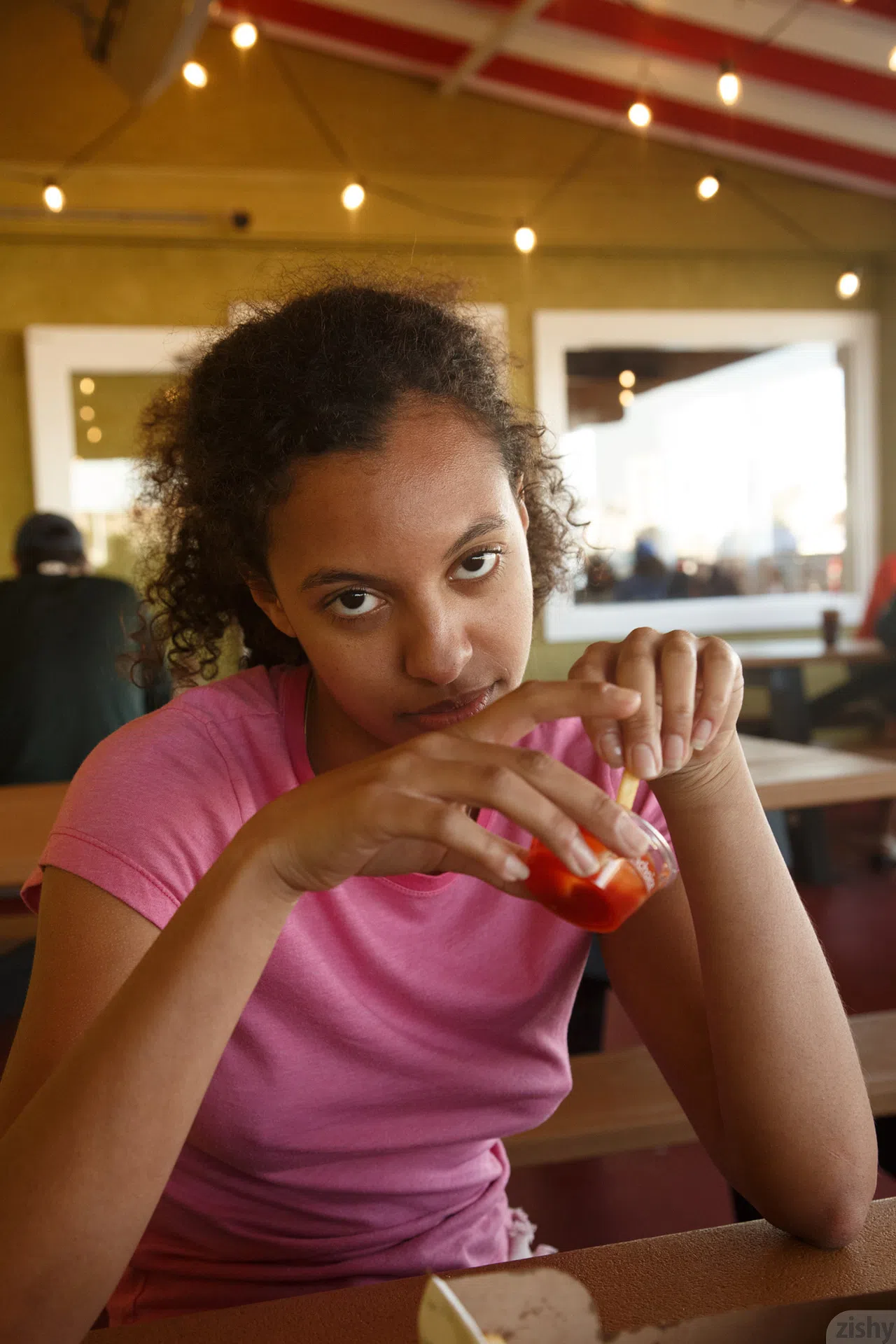 bell-richardson-pier-burger-zishy-17247 Of Page 2-6.webp