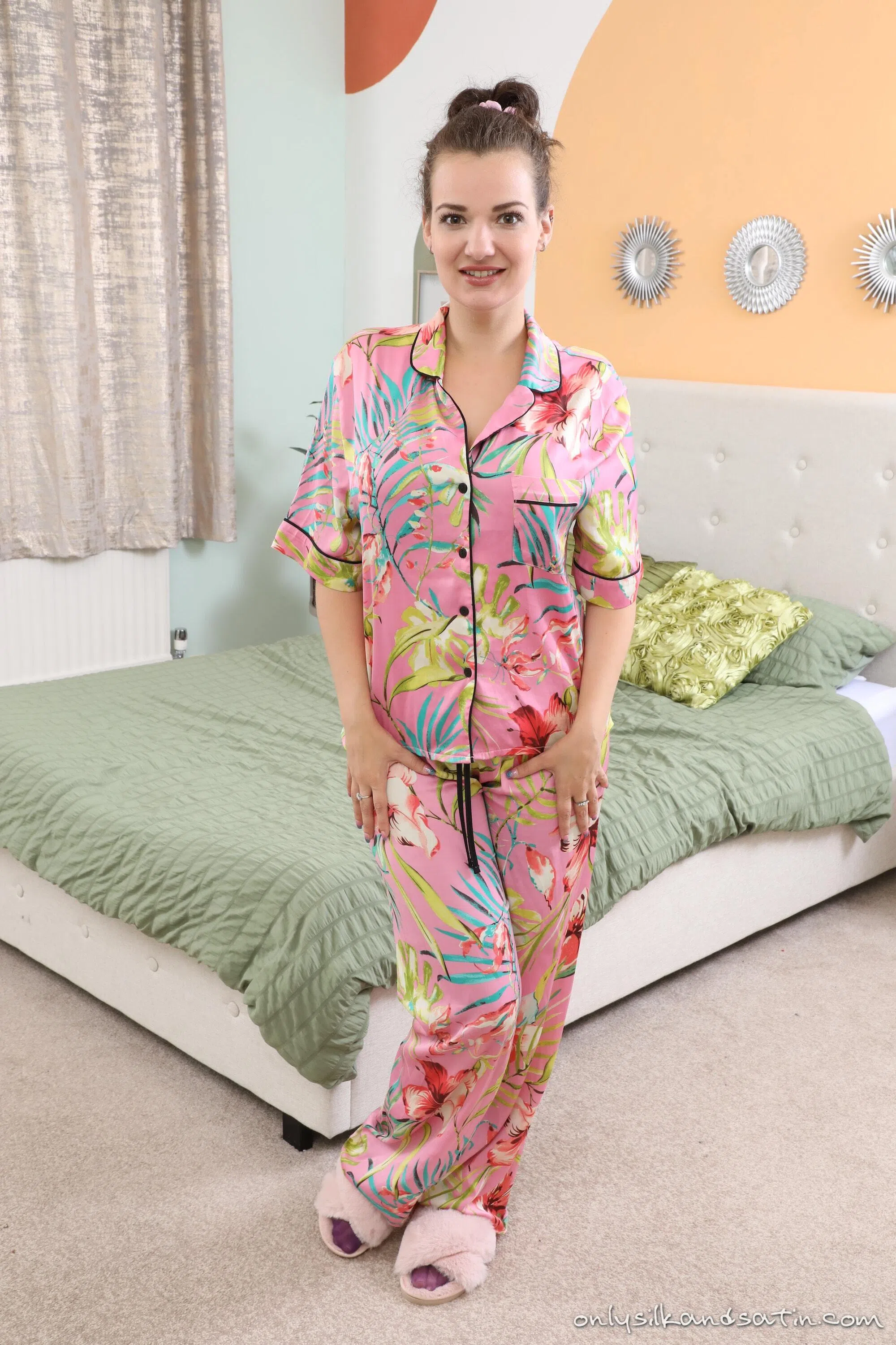 dolly-only-silk-and-satin-148909 Of Page 1-1.webp