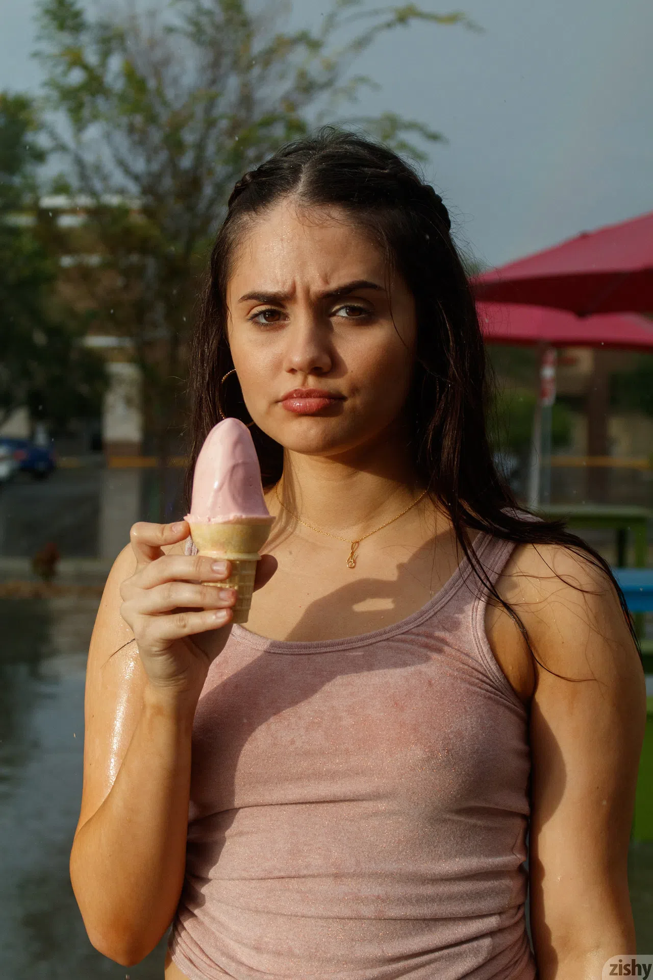 eloisa-guerra-florida-aint-flat-zishy-64039 Of Page 2-6.webp