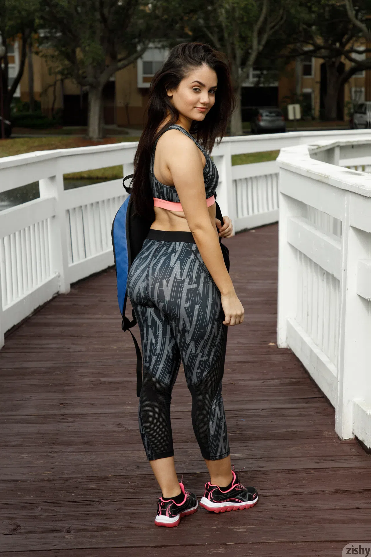 eloisa-guerra-jumping-out-the-gym-zishy-46872 Of Page 2-9.webp