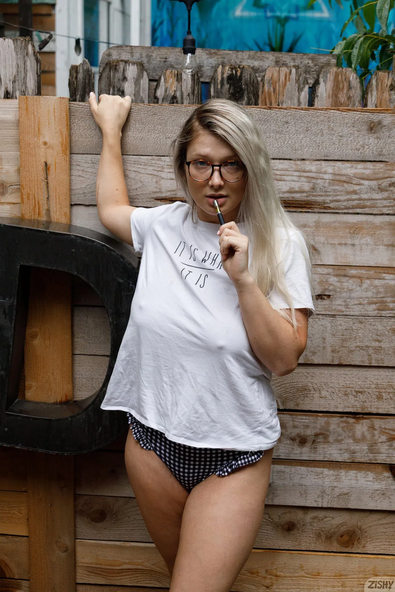 emily-right-d-for-delight-zishy-172088 Of Page 1-1.webp