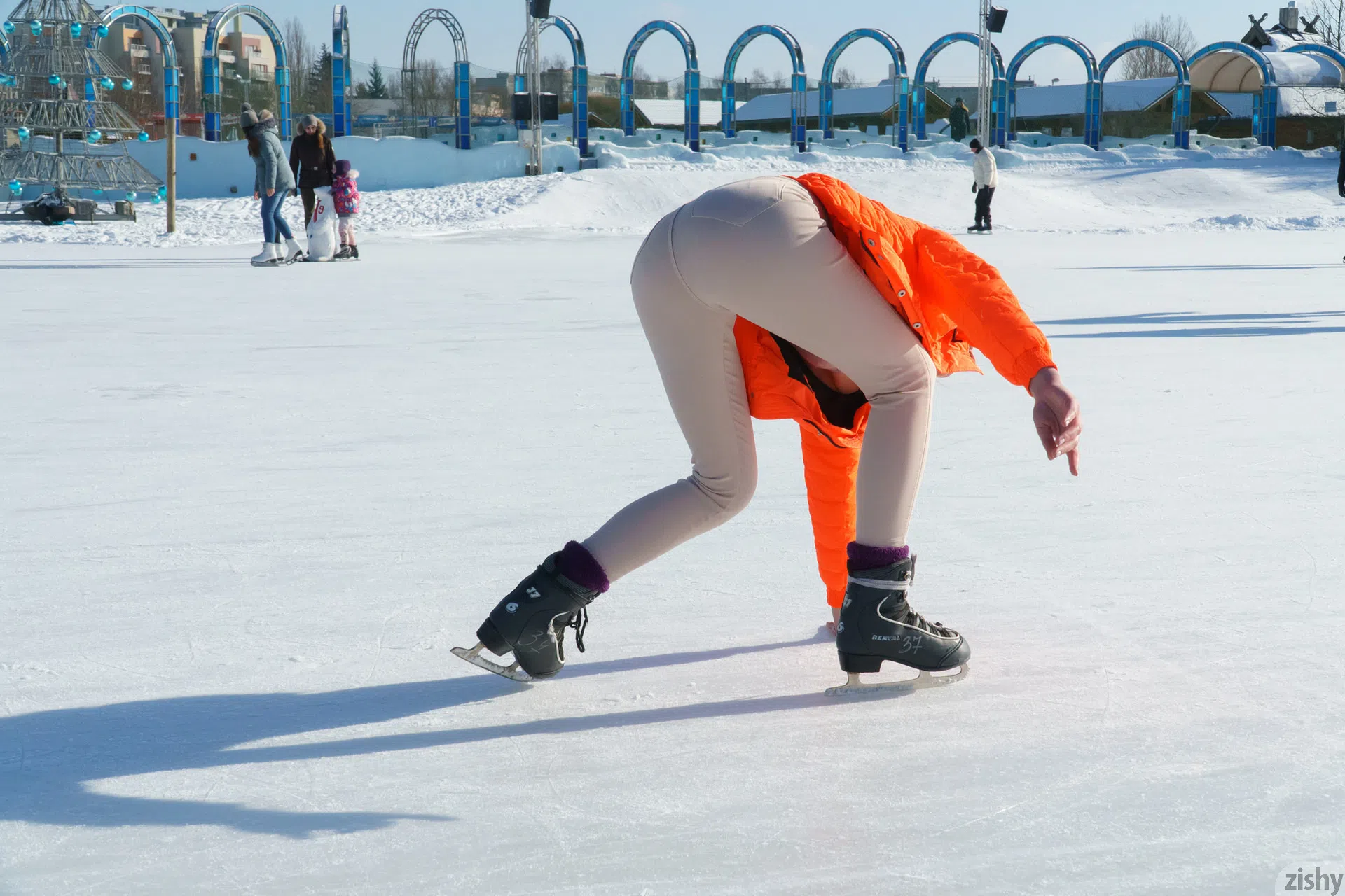 faina-bona-melting-ice-pt-1-zishy-53577 Of Page 2-6.webp