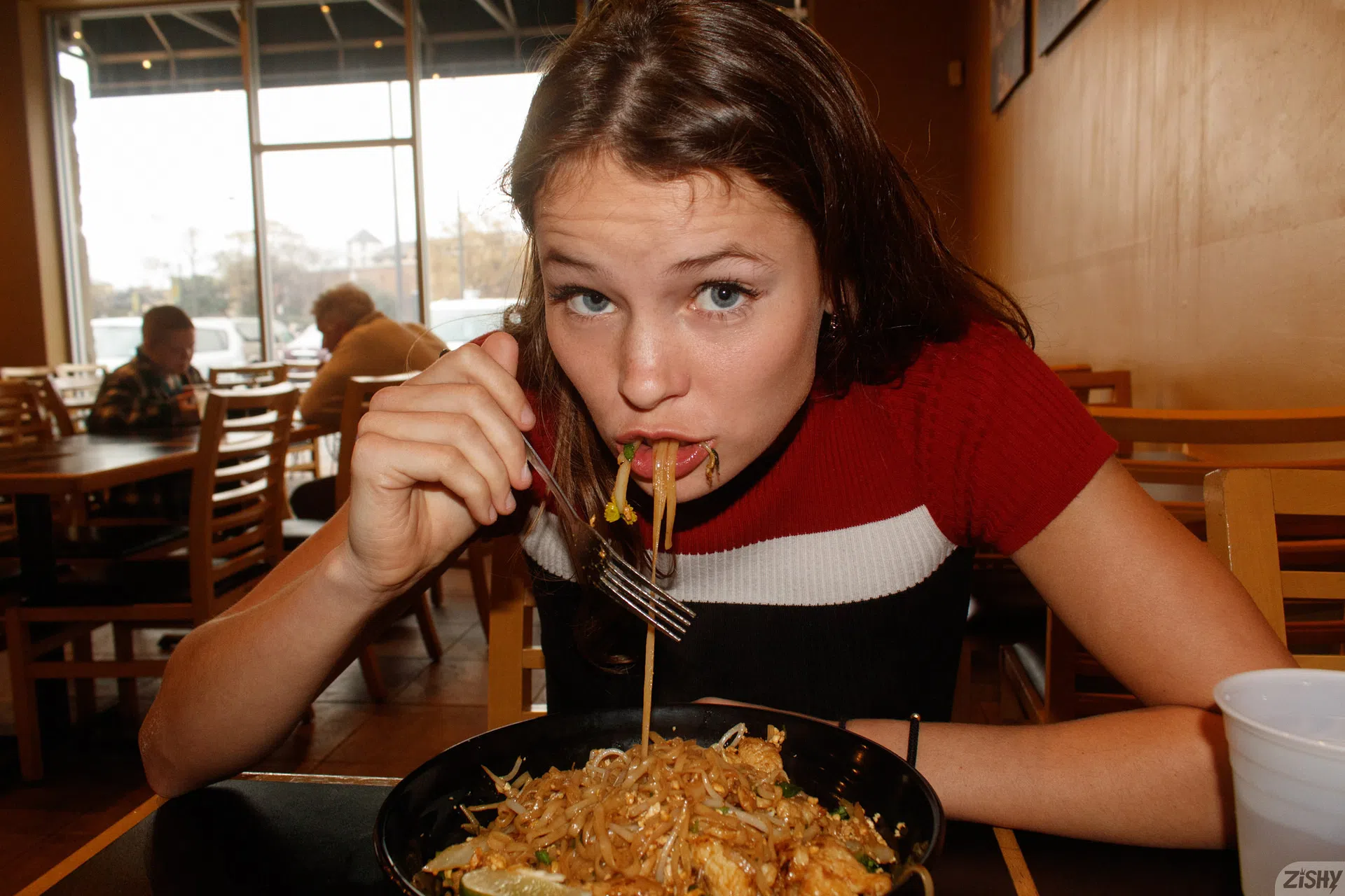 gaby-mueller-vs-pad-thai-zishy-87193 Of Page 1-2.webp