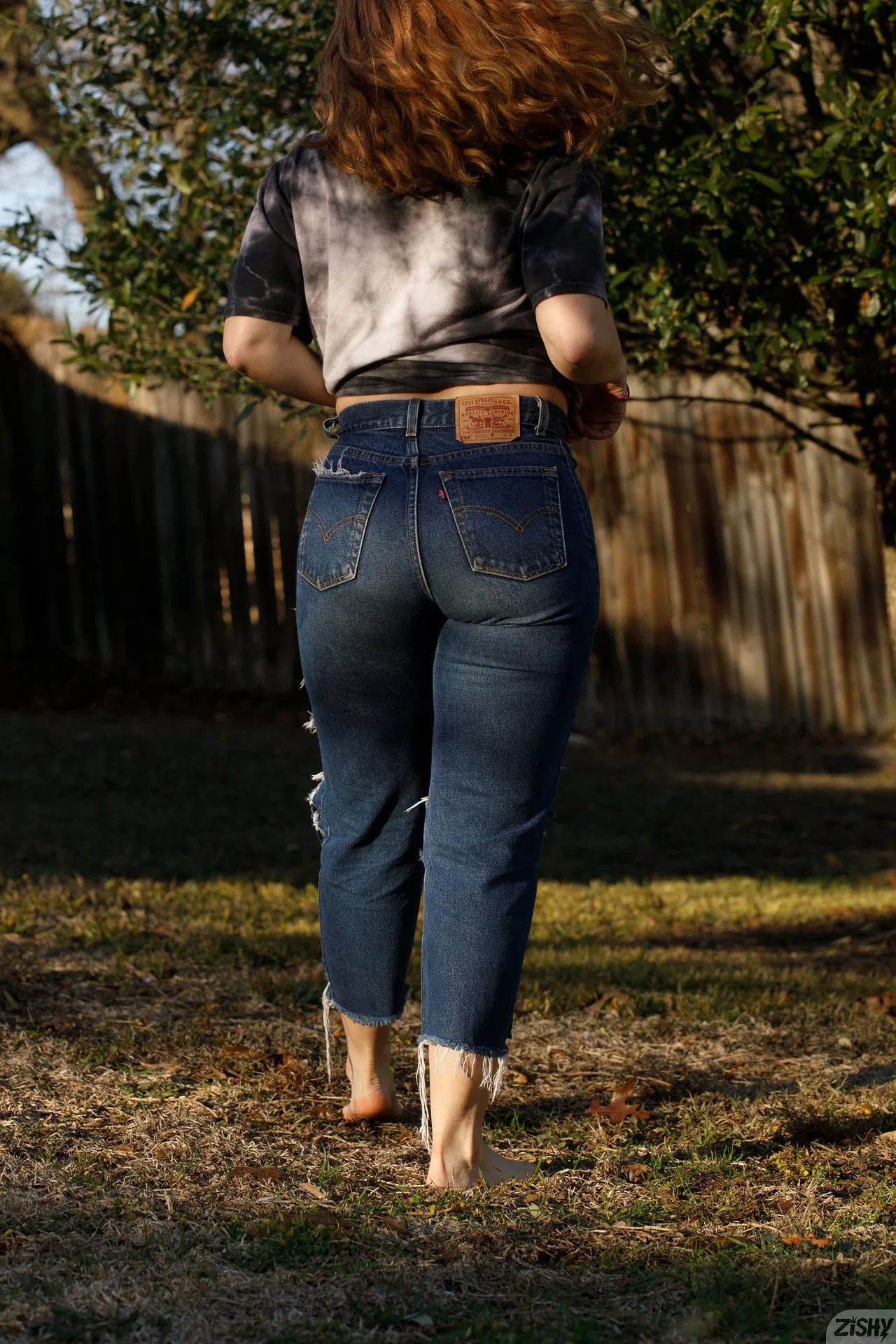 greta-yarbrough-the-casual-smoker-zishy-129933 Of Page 1-3.webp