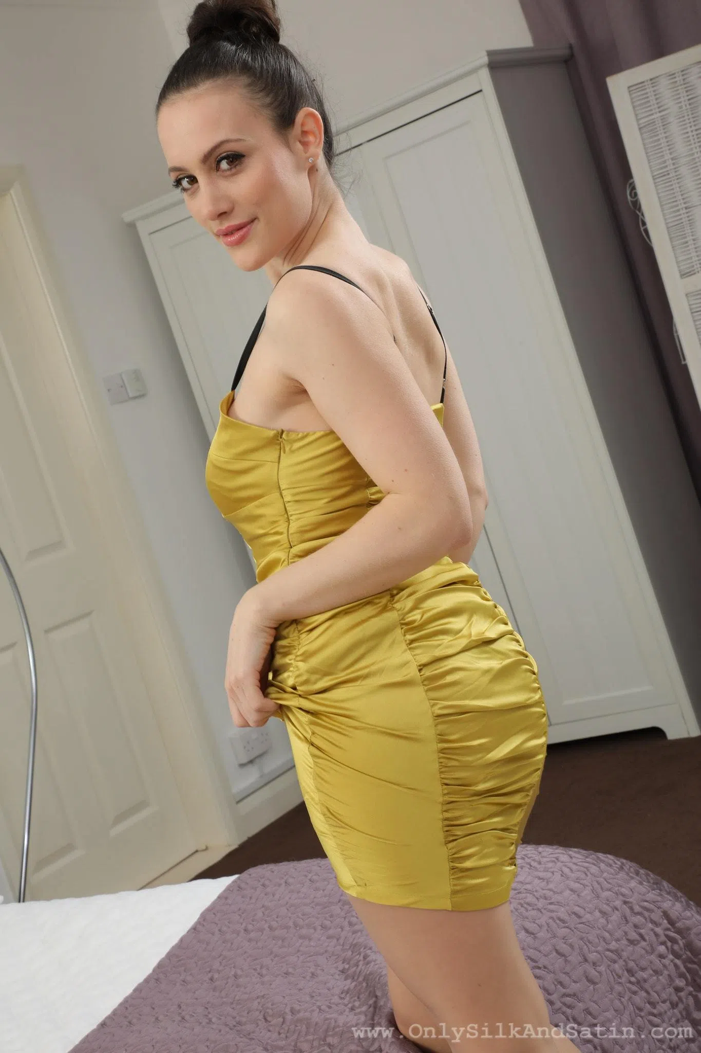 jamie-jones-only-silk-and-satin-94886 Of Page 2-6.webp