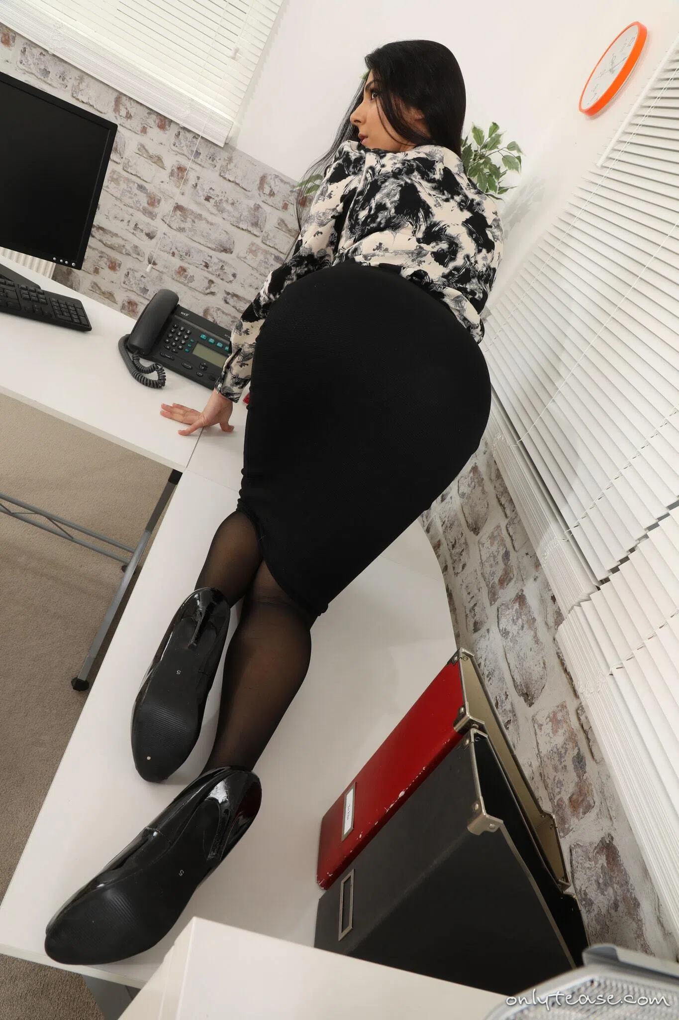 jasmine-a-only-tease-128854 Of Page 1-3.webp