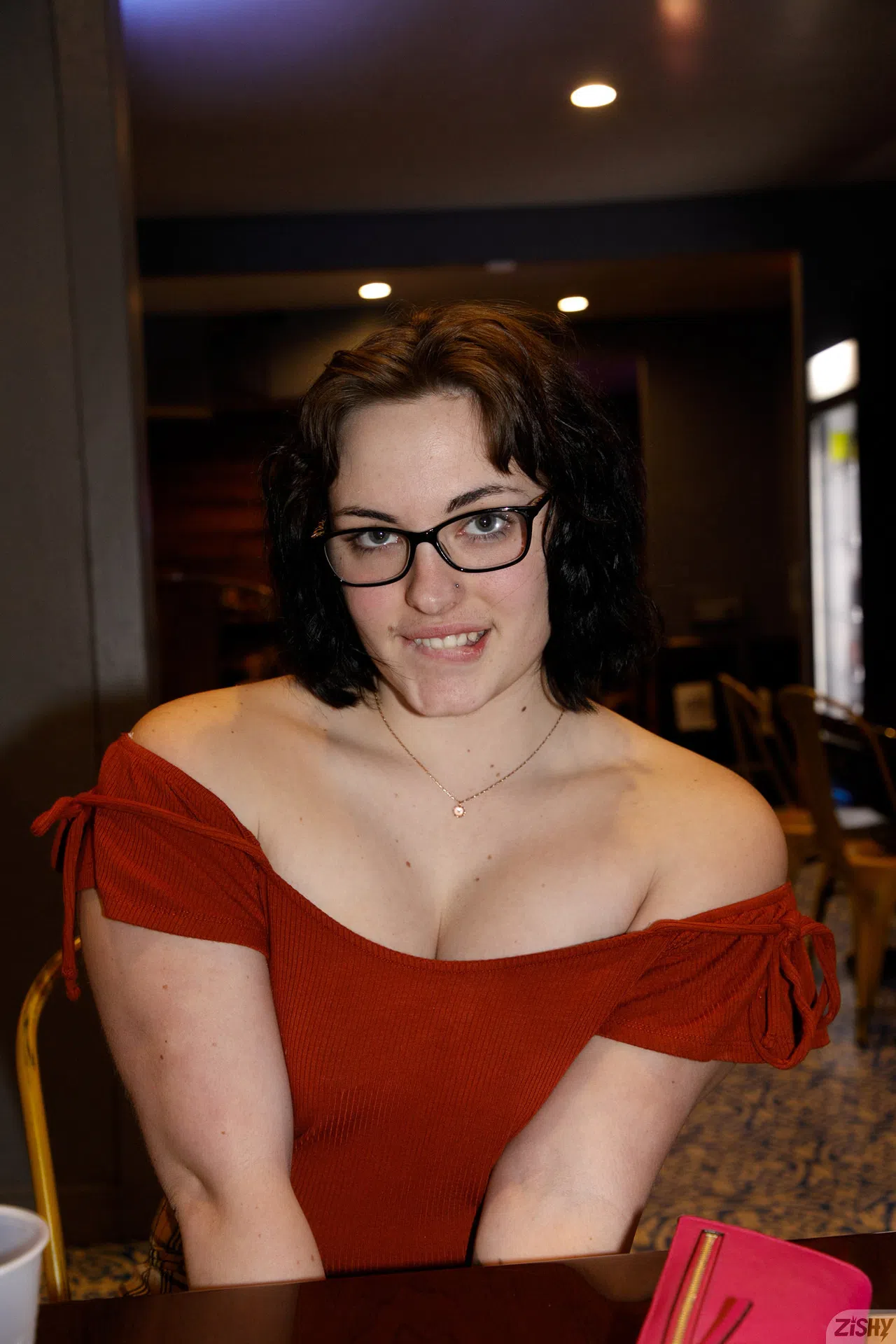 jenna-phillips-zishy-178268 Of Page 1-3.webp