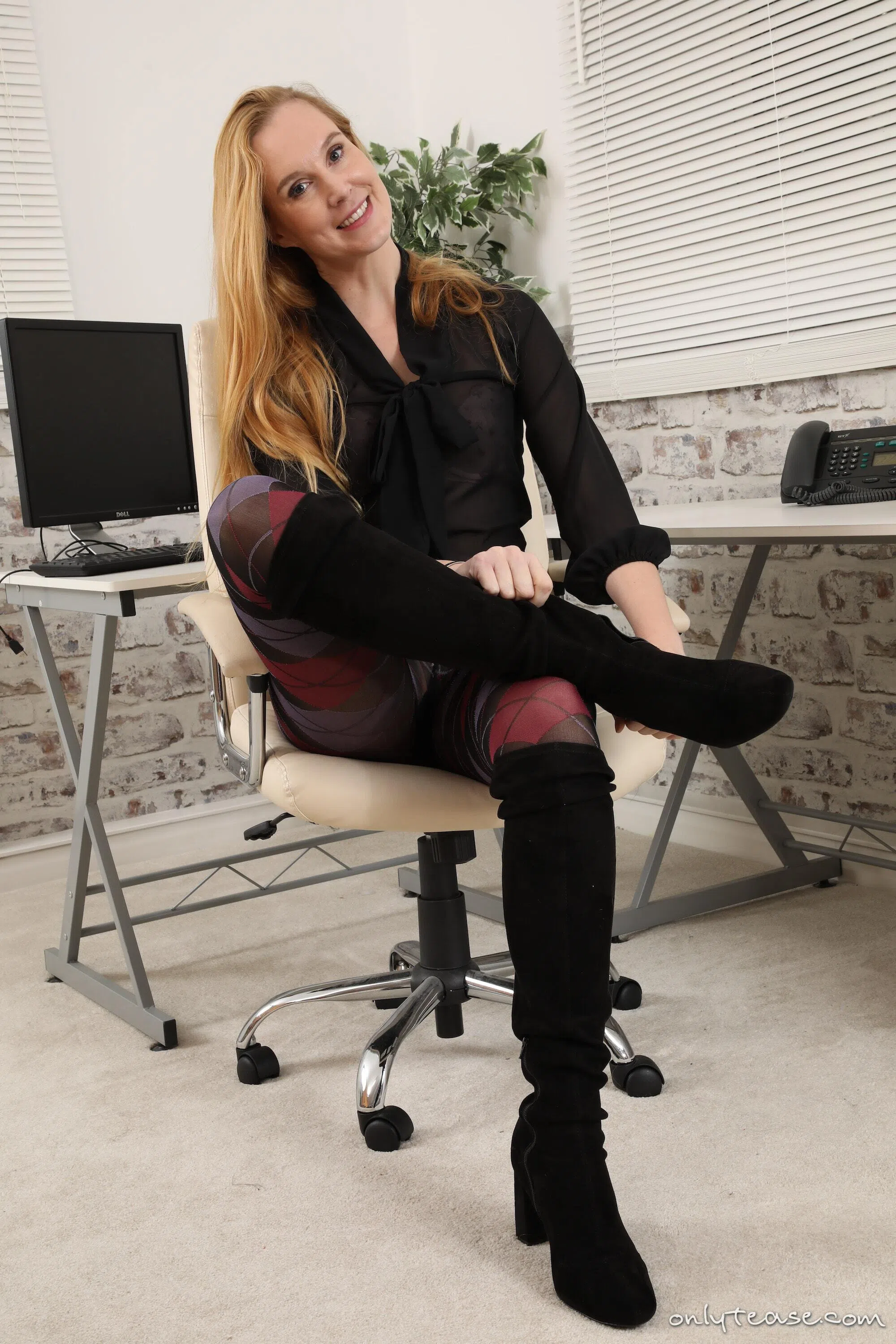 joceline-only-tease-201523 Of Page 2-6.webp