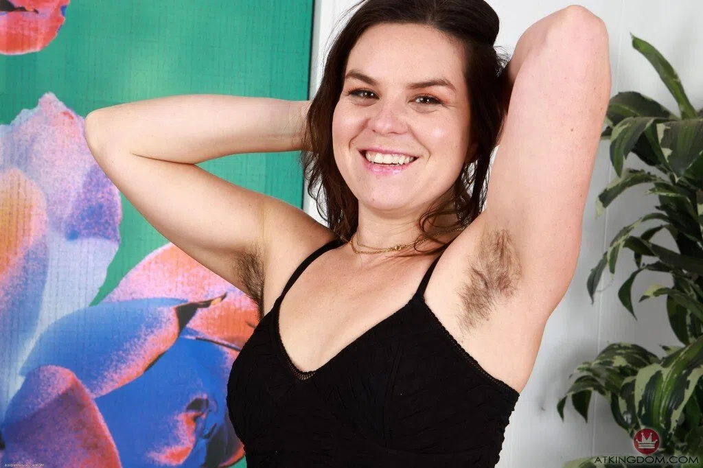 juliette-march-atk-hairy-113537 Of Page 1-2.webp