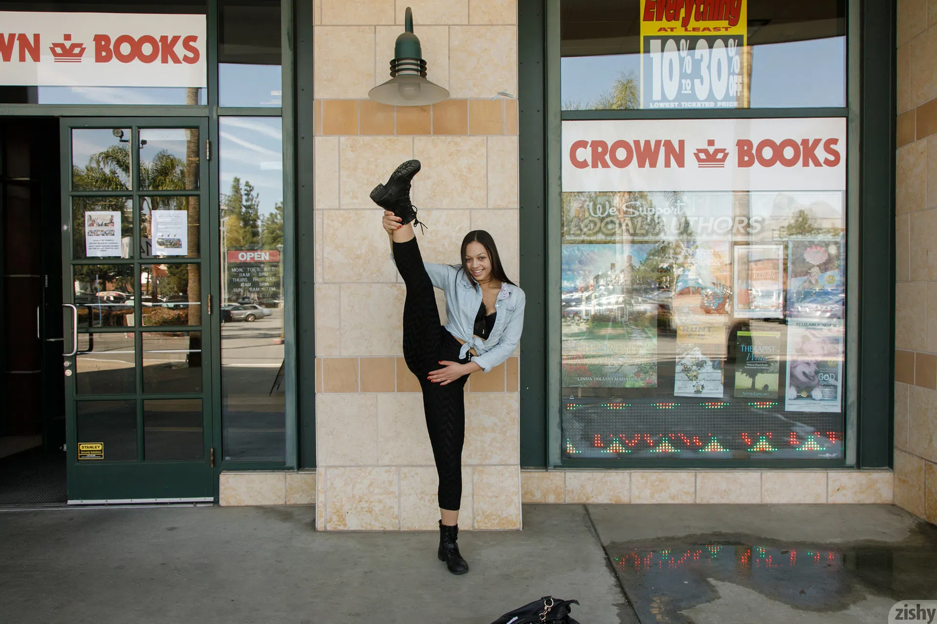 karissa-kane-malls-r-dead-zishy-33539 Of Page 1-2.webp