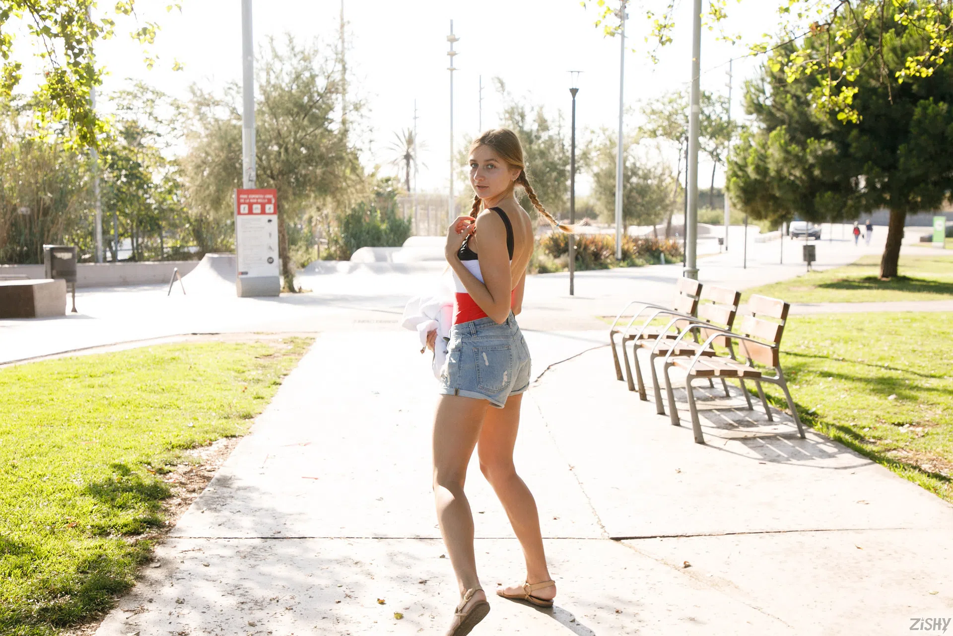 katherine-prerija-cola-beach-i-zishy-102894 Of Page 1-1.webp