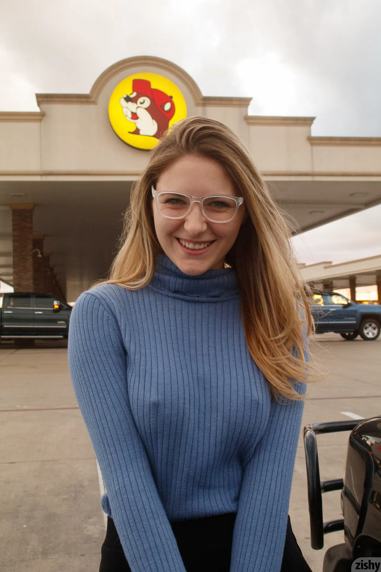 katie-darling-whats-buc-ees-zishy-64231 Of Page 1-1.webp
