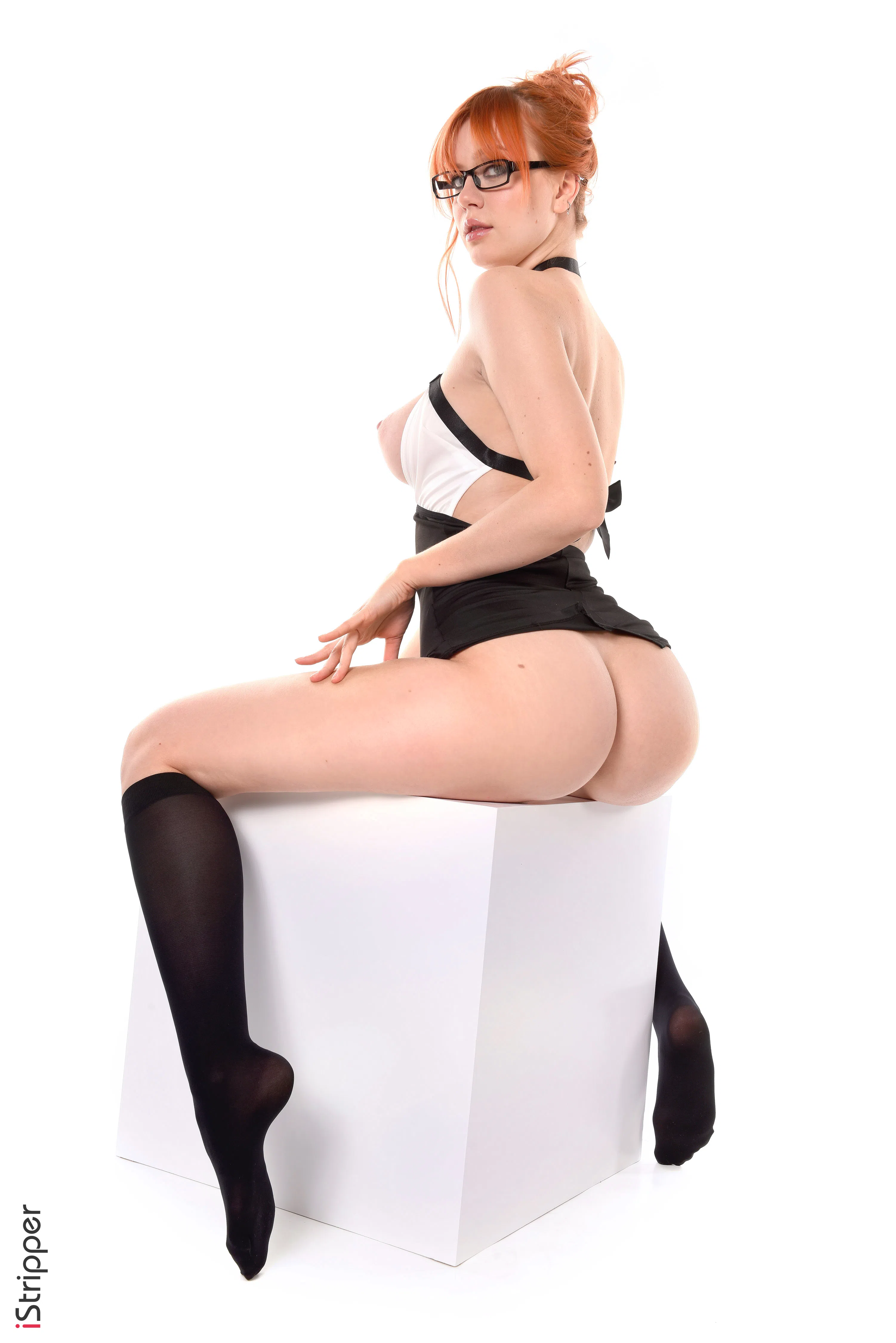 lana-lane-istripper-185469 Of Page 3-11.webp