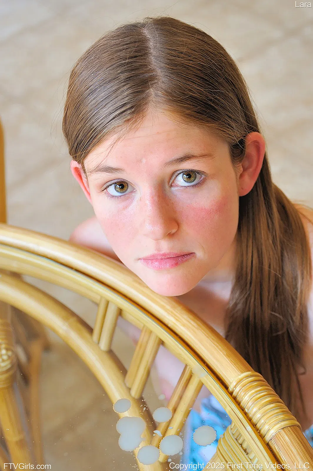 lara-brookes-ftv-girls-3-198373 Of Page 2-10.webp