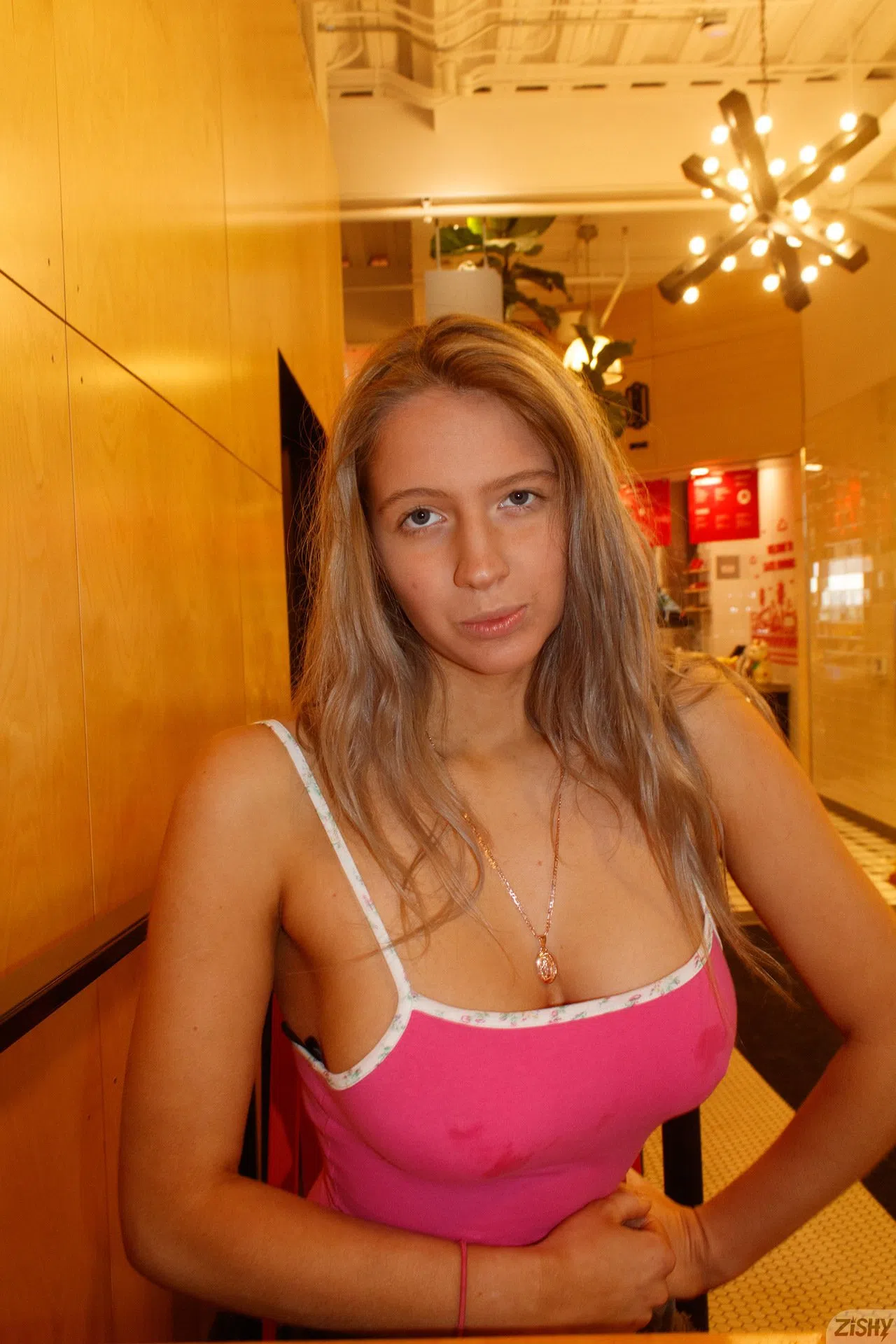 maddie-crump-doggin-at-the-nade-zishy-116966 Of Page 2-9.webp