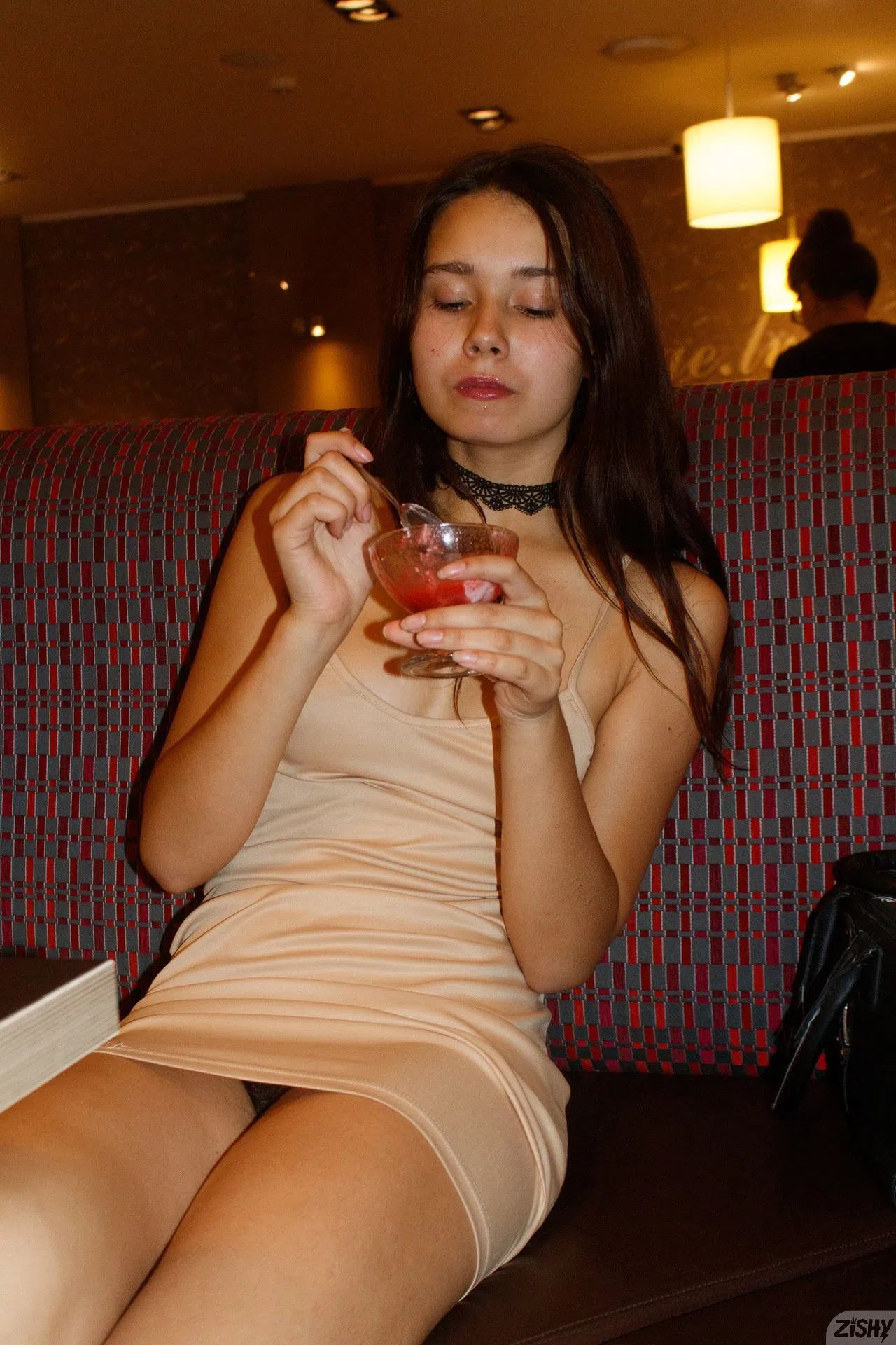 miki-pedangen-cafe-naturale-zishy-164161 Of Page 1-5.webp