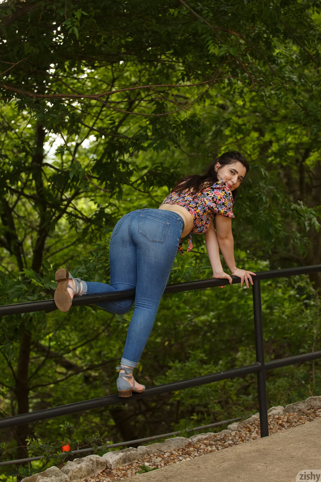 ophelia-palantine-renaissance-cornhole-zishy-80672 Of Page 2-7.webp