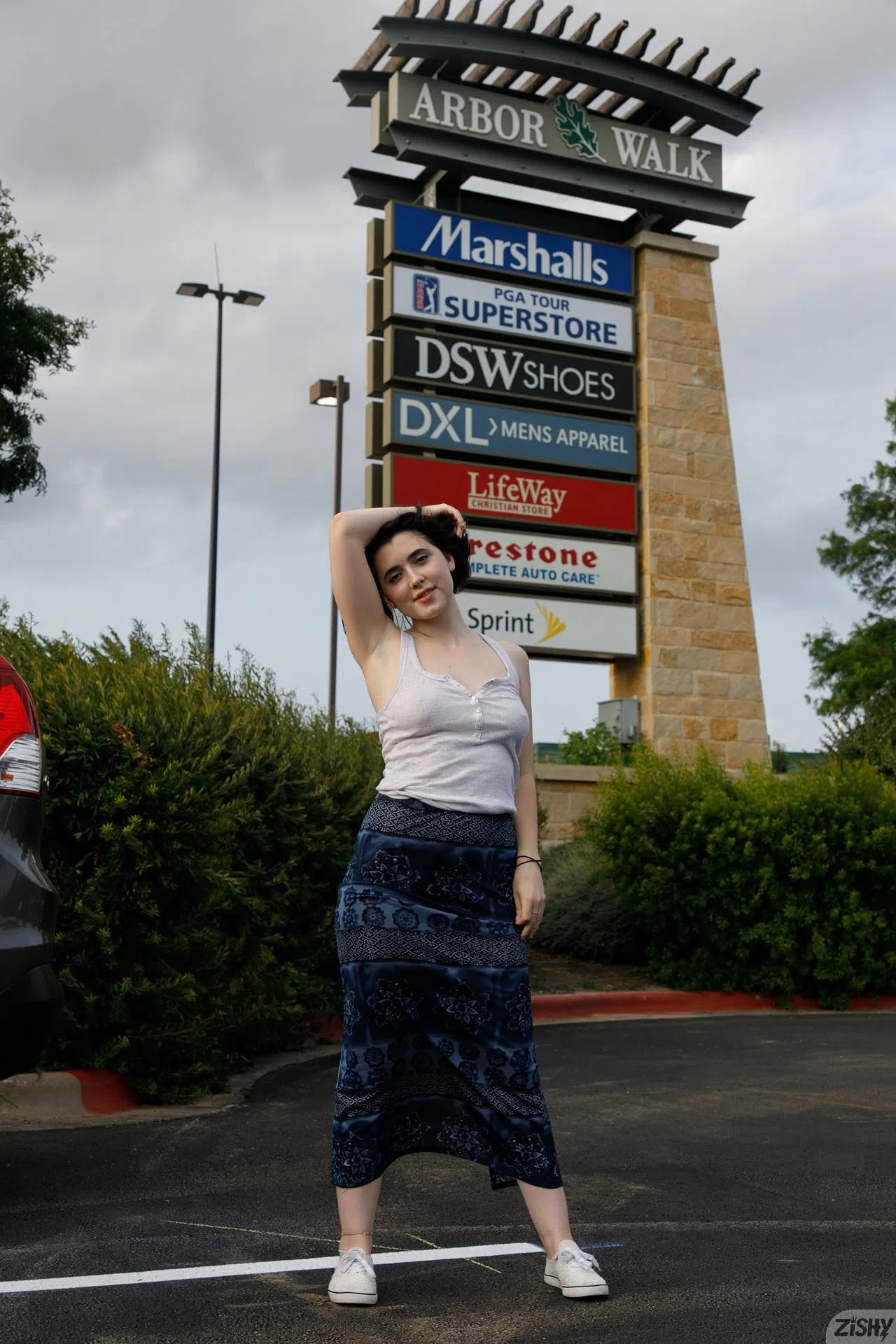 ophelia-palentine-found-hair-in-food-zishy-128146 Of Page 3-12.webp