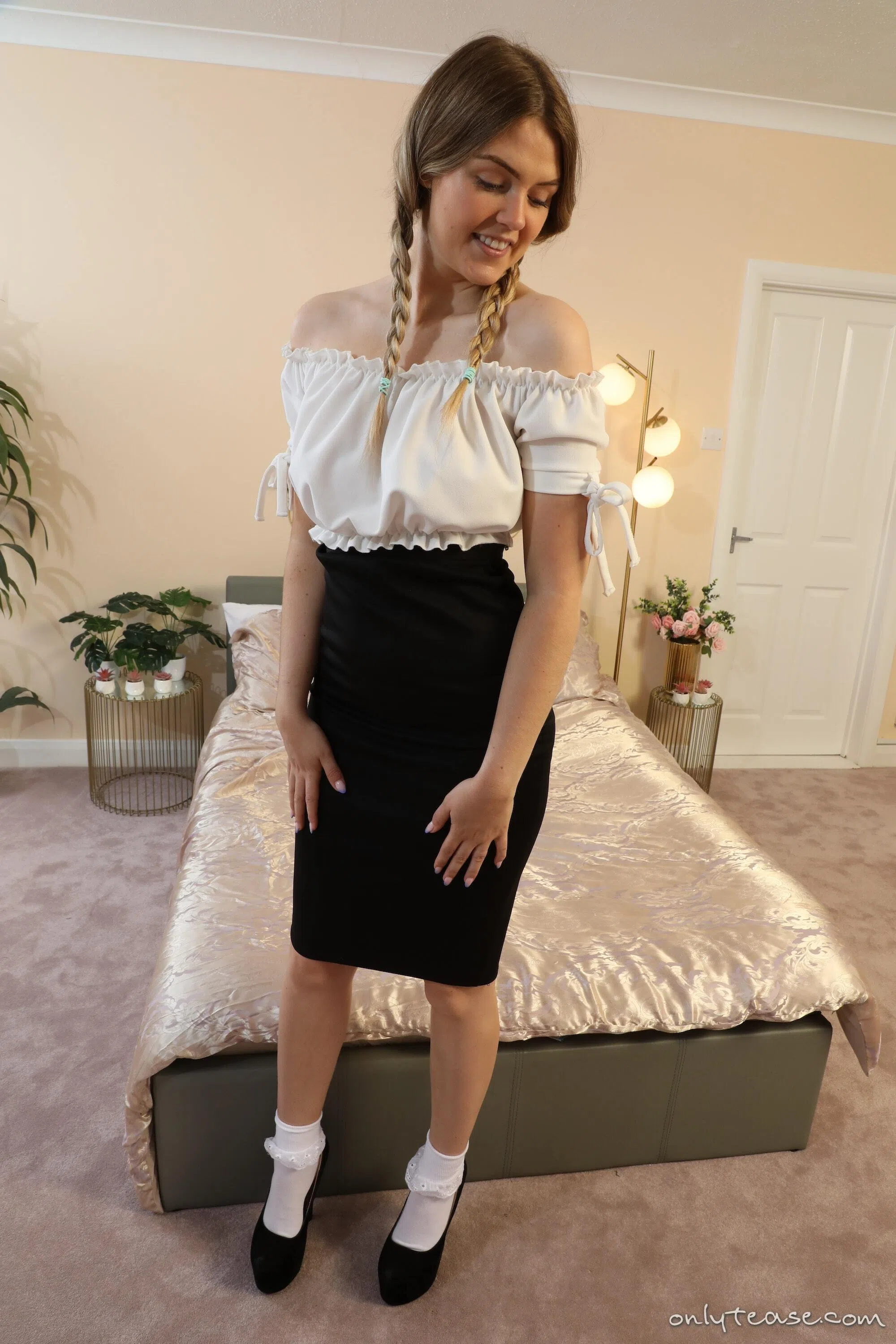 rosie-d-only-tease-203080 Of Page 1-1.webp