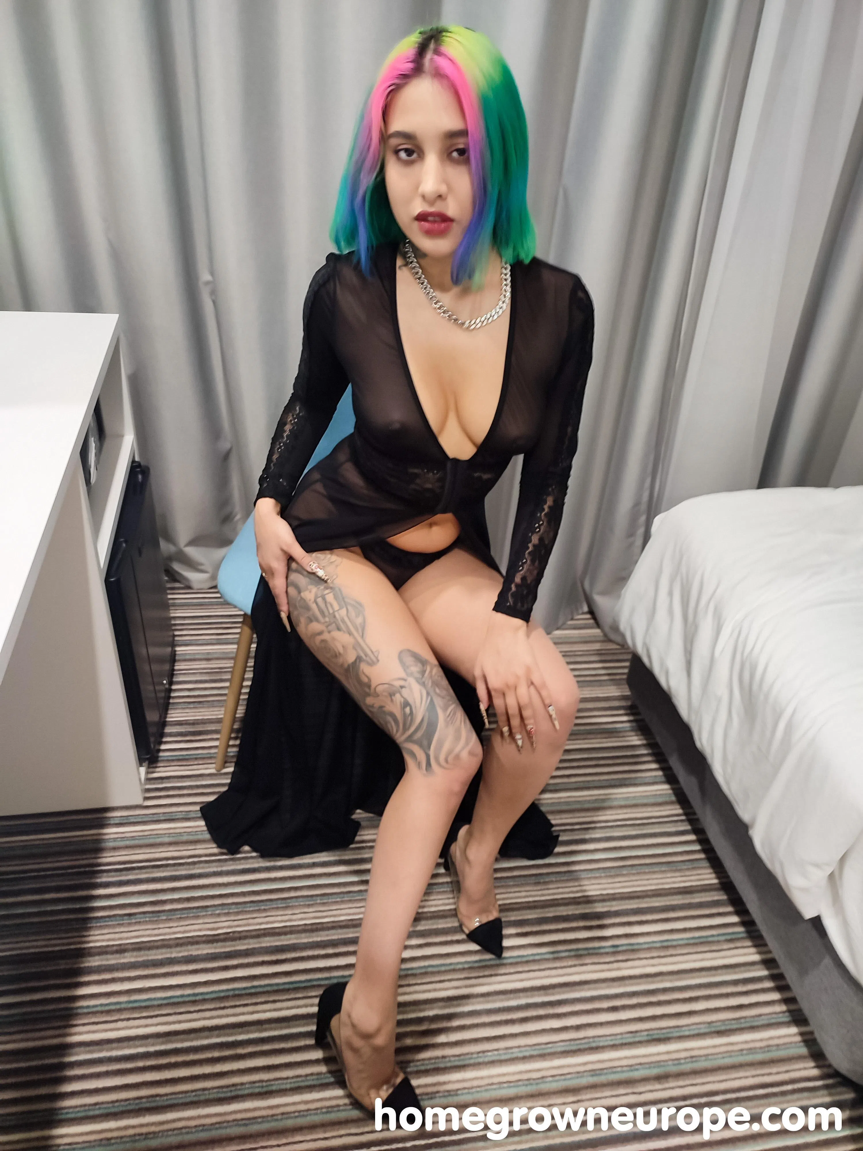 roxy-lips-home-grown-europe-205482 Of Page 1-2.webp