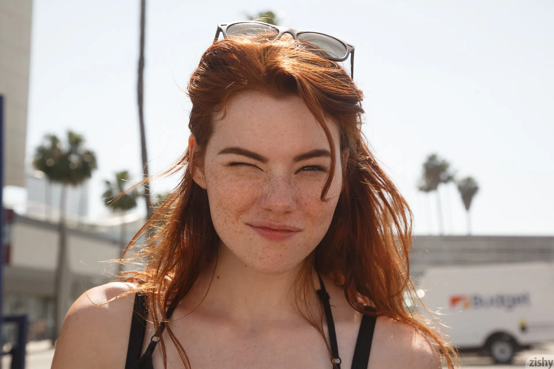 sabrina-lynn-rents-a-lambo-zishy-31568 Of Page 3-11.webp