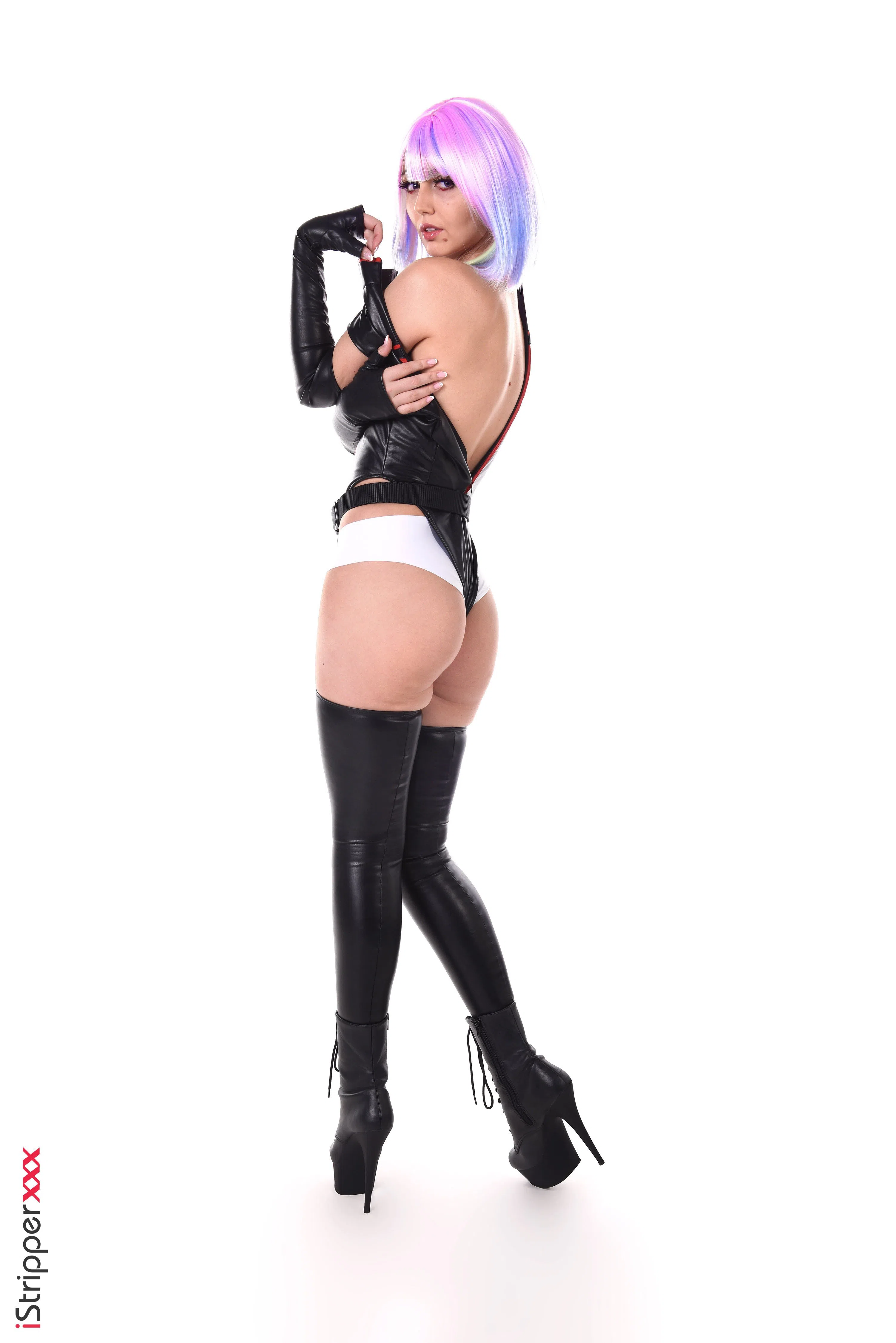 sia-siberia-istripper-155949 Of Page 1-5.webp