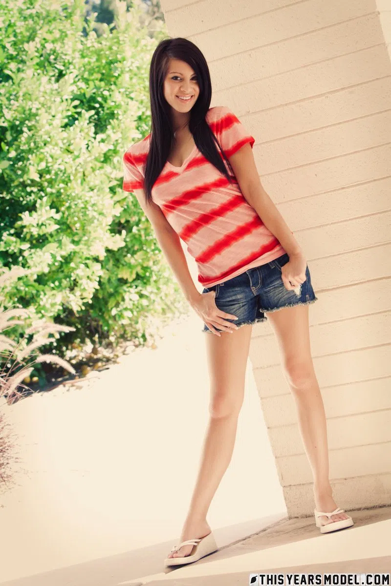 talia-shepard-this-years-model-69827 Of Page 1-1.webp