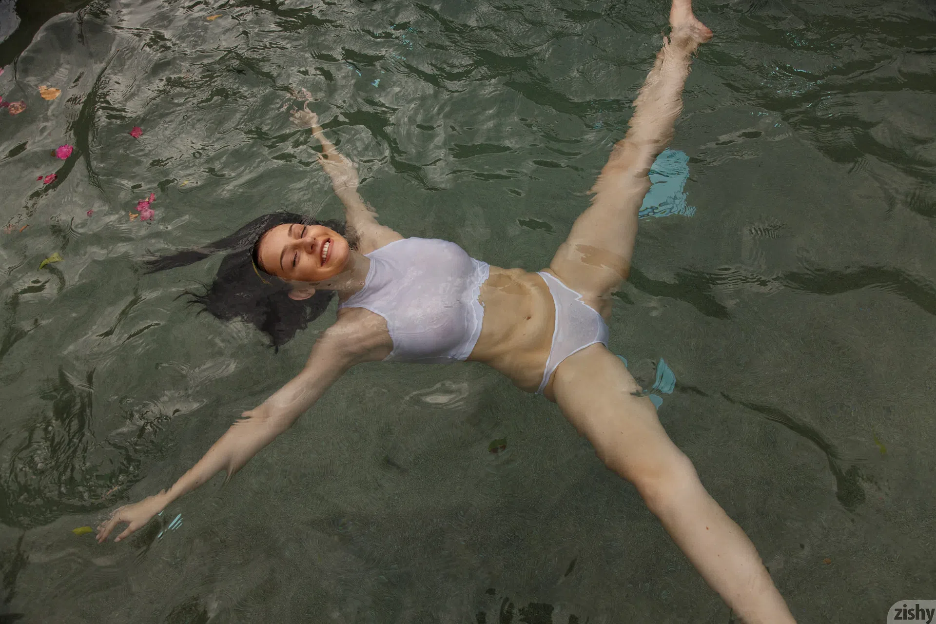 tracy-maura-lagoon-like-zishy-49463 Of Page 3-11.webp