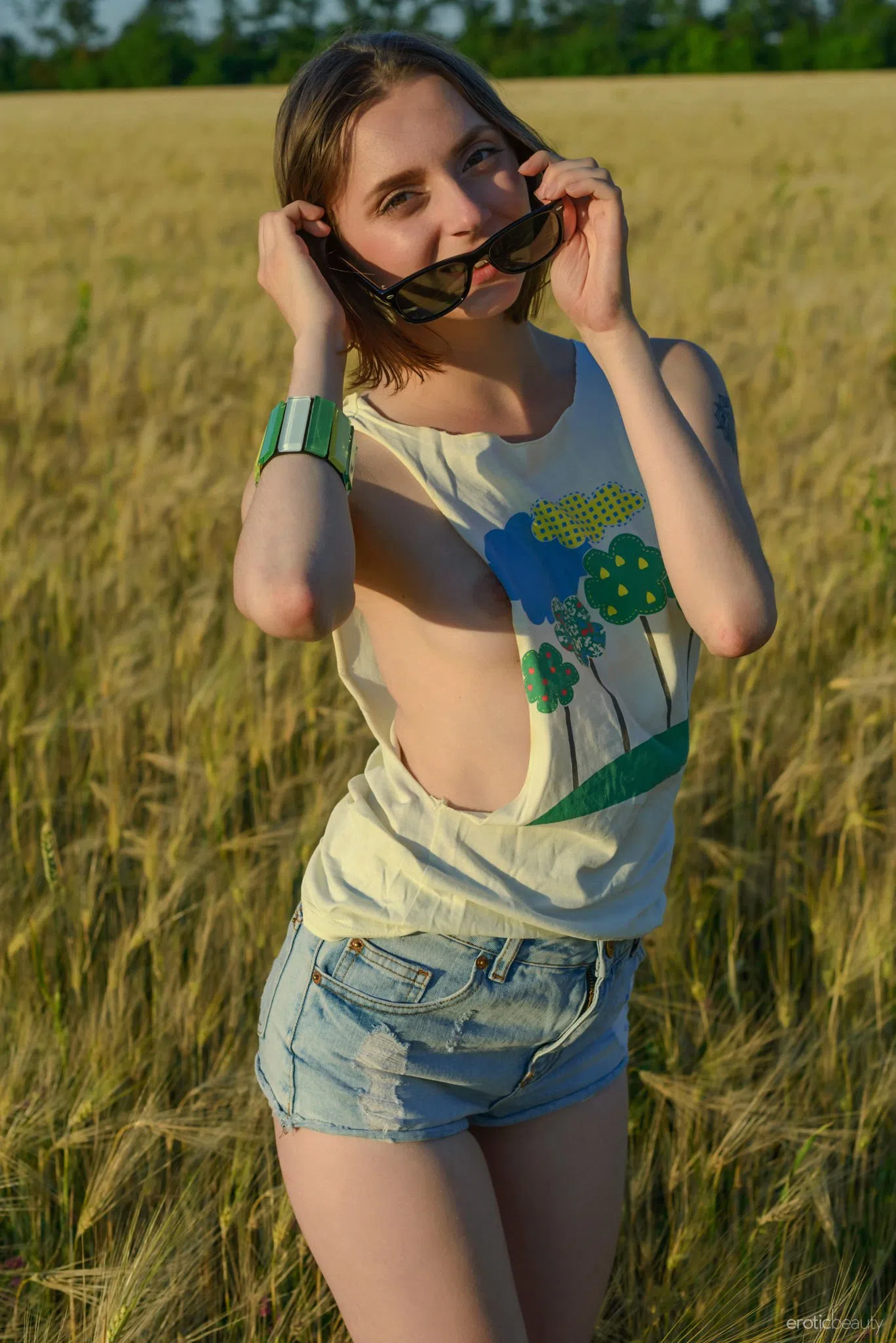 zhy-zhy-erotic-beauty-209125 Of Page 1-1.webp