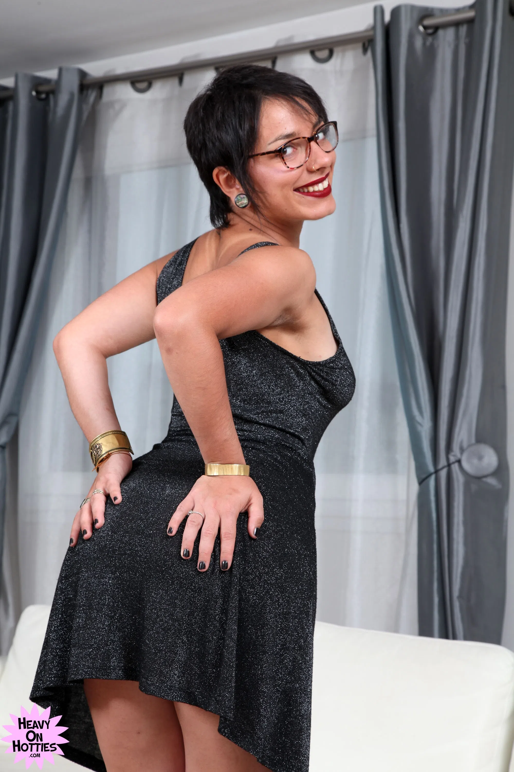 zoe-birdy-heavy-on-hotties-79747 Of Page 1-1.webp