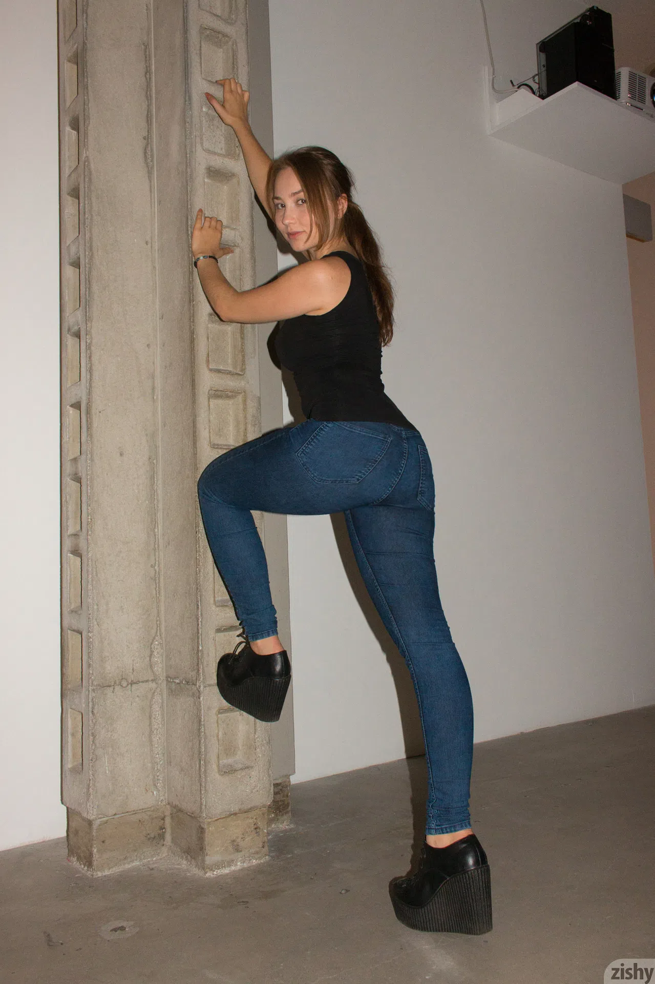 zuzanna-miros-art-school-dropouts-zishy-29890 Of Page 1-3.webp
