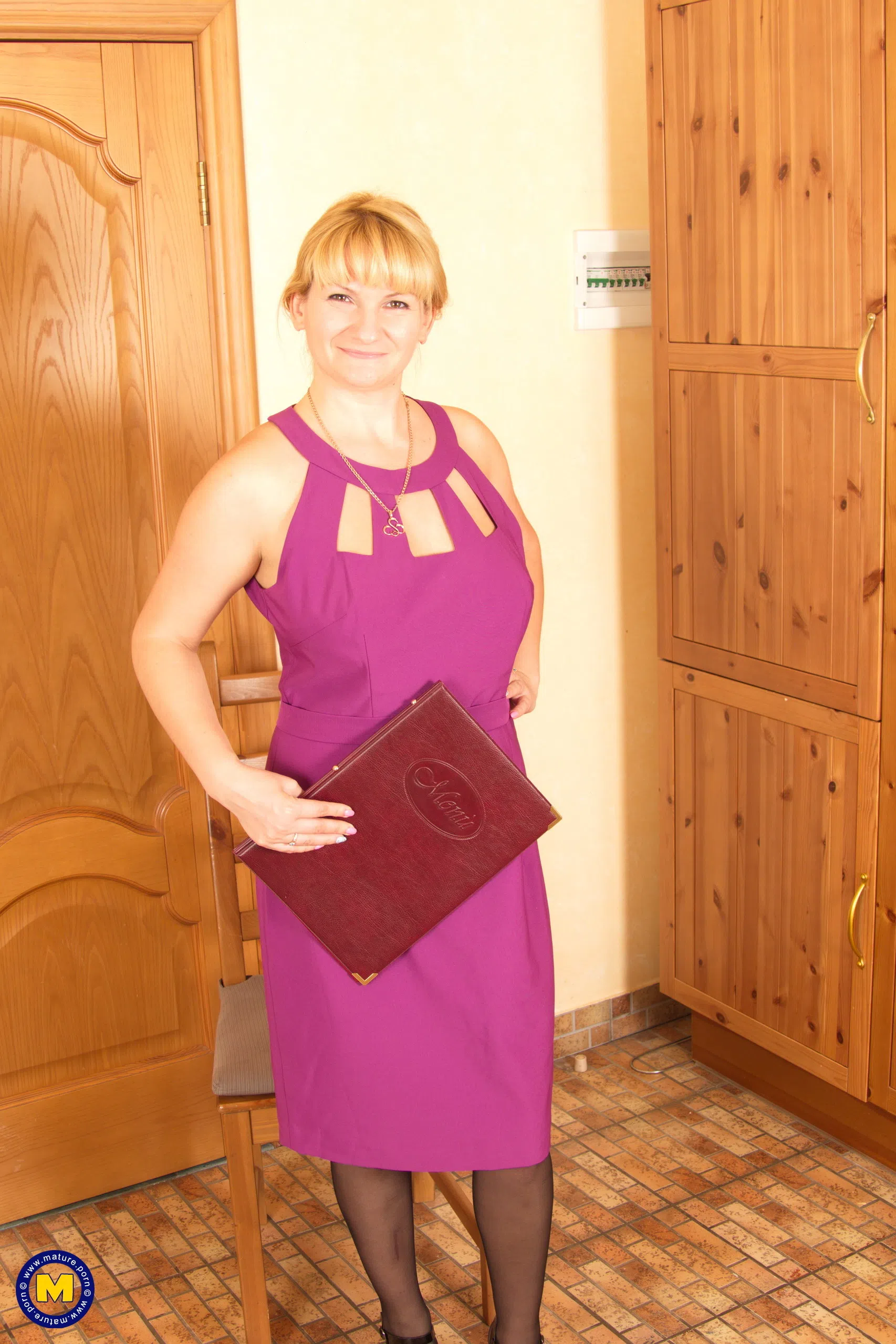 alyona-mature-nl-79355 Of Page 1-1.webp