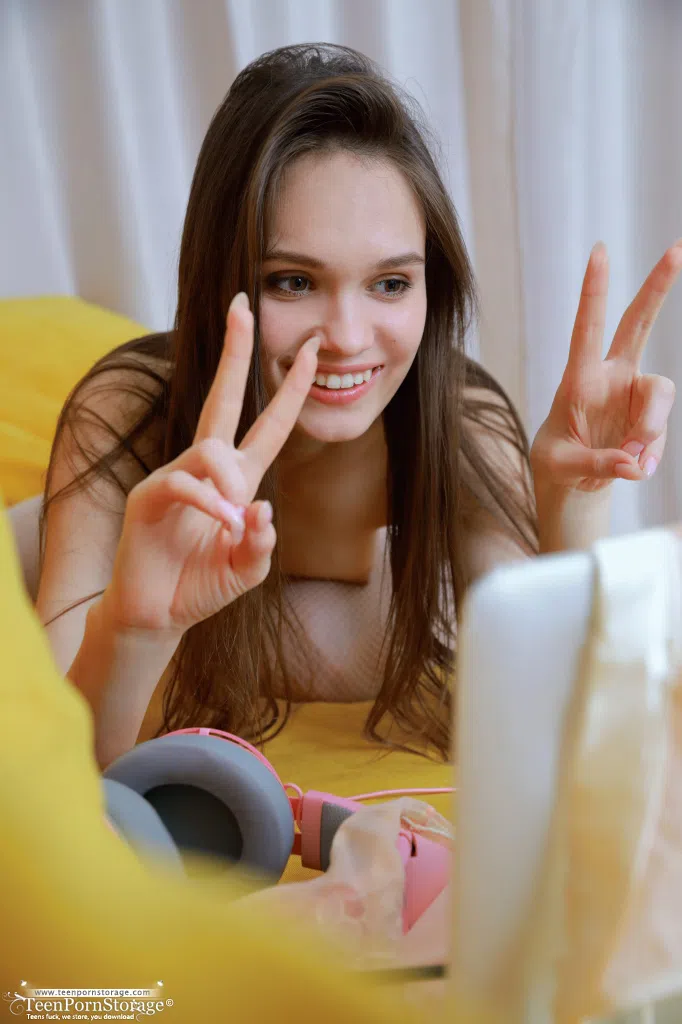 ania-teen-porn-storage-190690 Of Page 3-11.webp