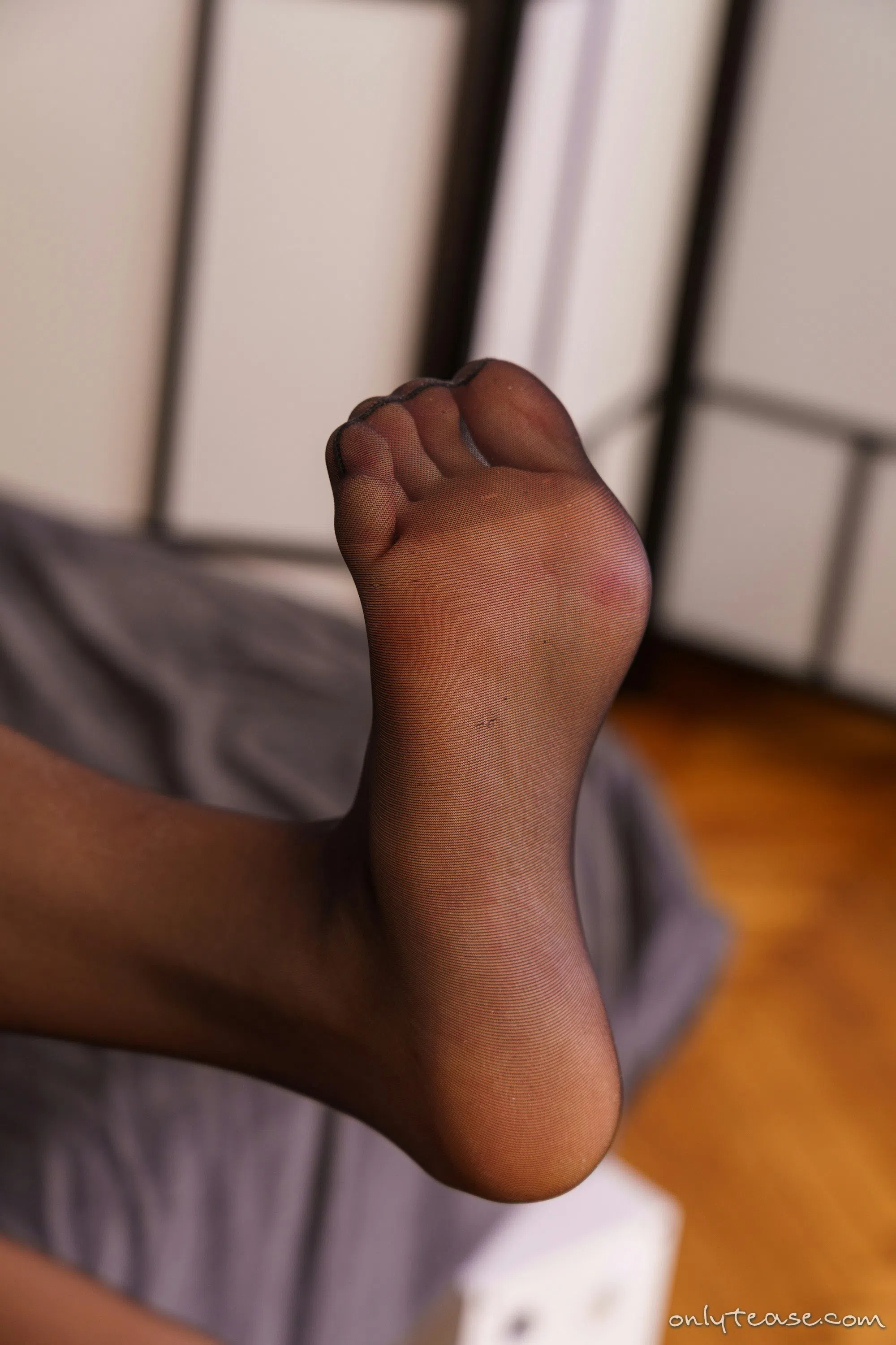 arina-shy-only-tease-181576 Of Page 3-13.webp