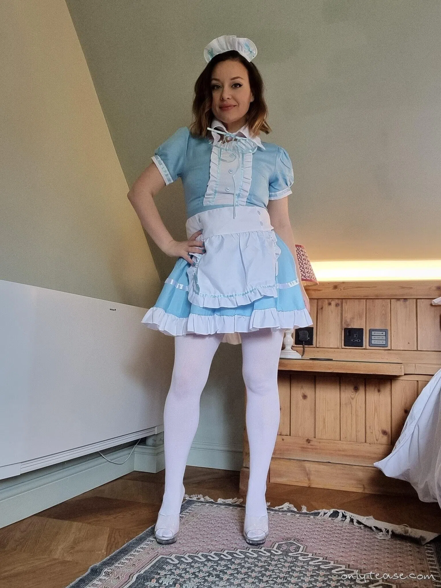 carla-only-tease-124348 Of Page 1-1.webp