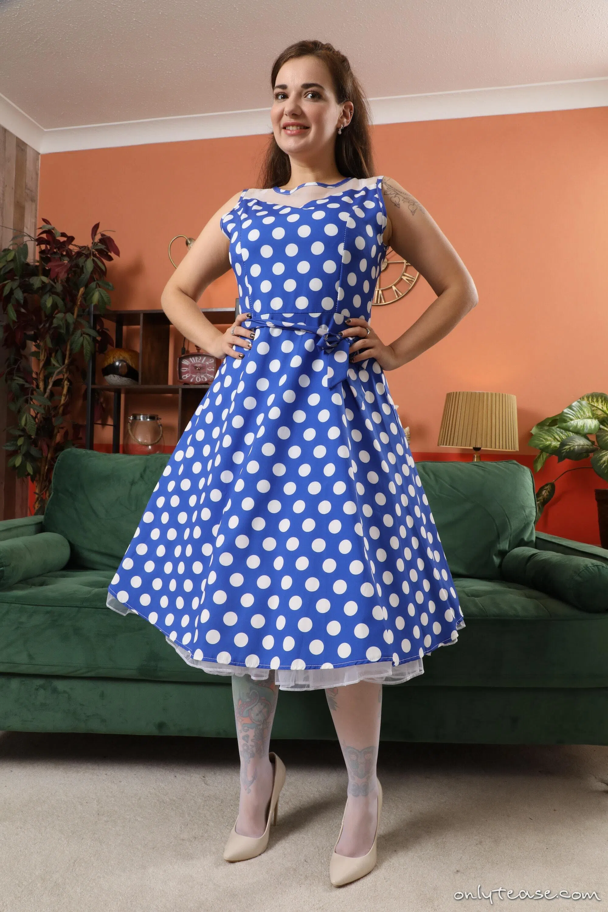 dolly-only-tease-180389 Of Page 1-1.webp