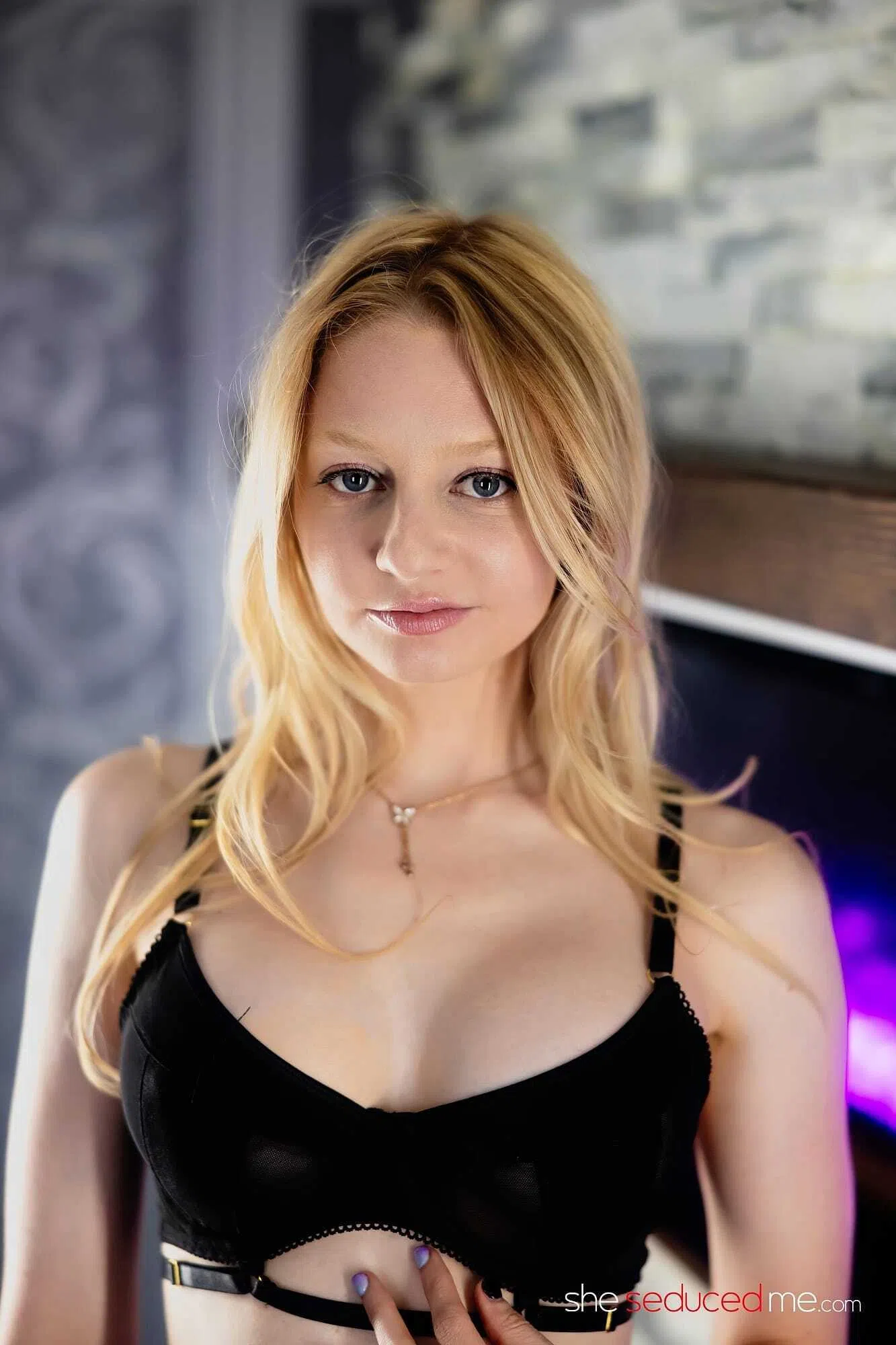 jenna-fireworks-kendra-cole-she-seduced-me-173694 Of Page 1-1.webp