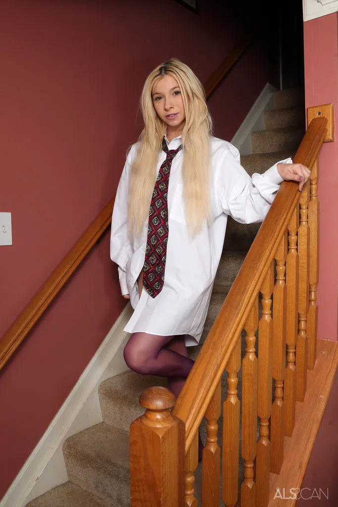 kenzie-reeves-als-scan-44014 Of Page 1-1.webp