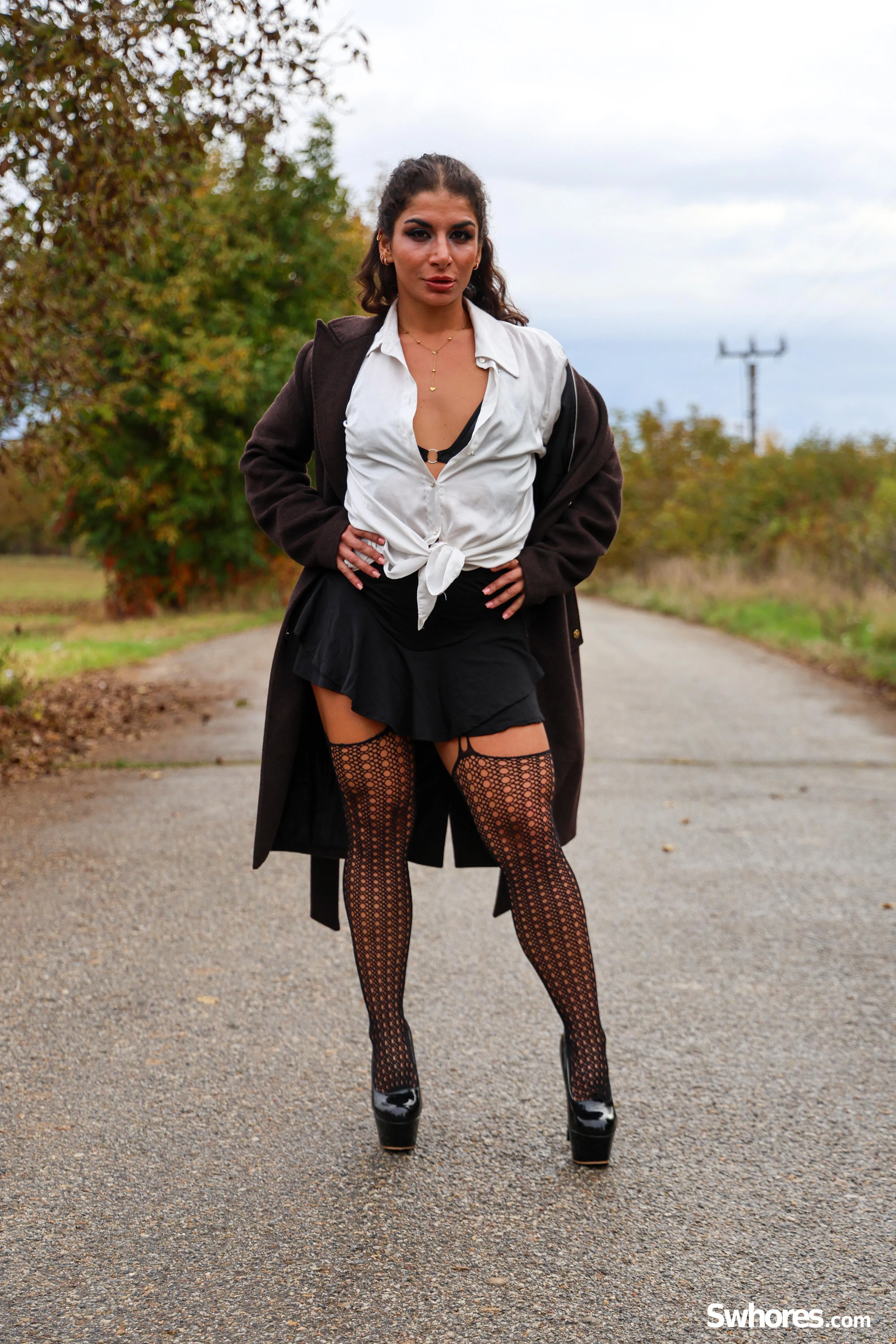 lola-danger-swhores-203643 Of Page 1-1.webp