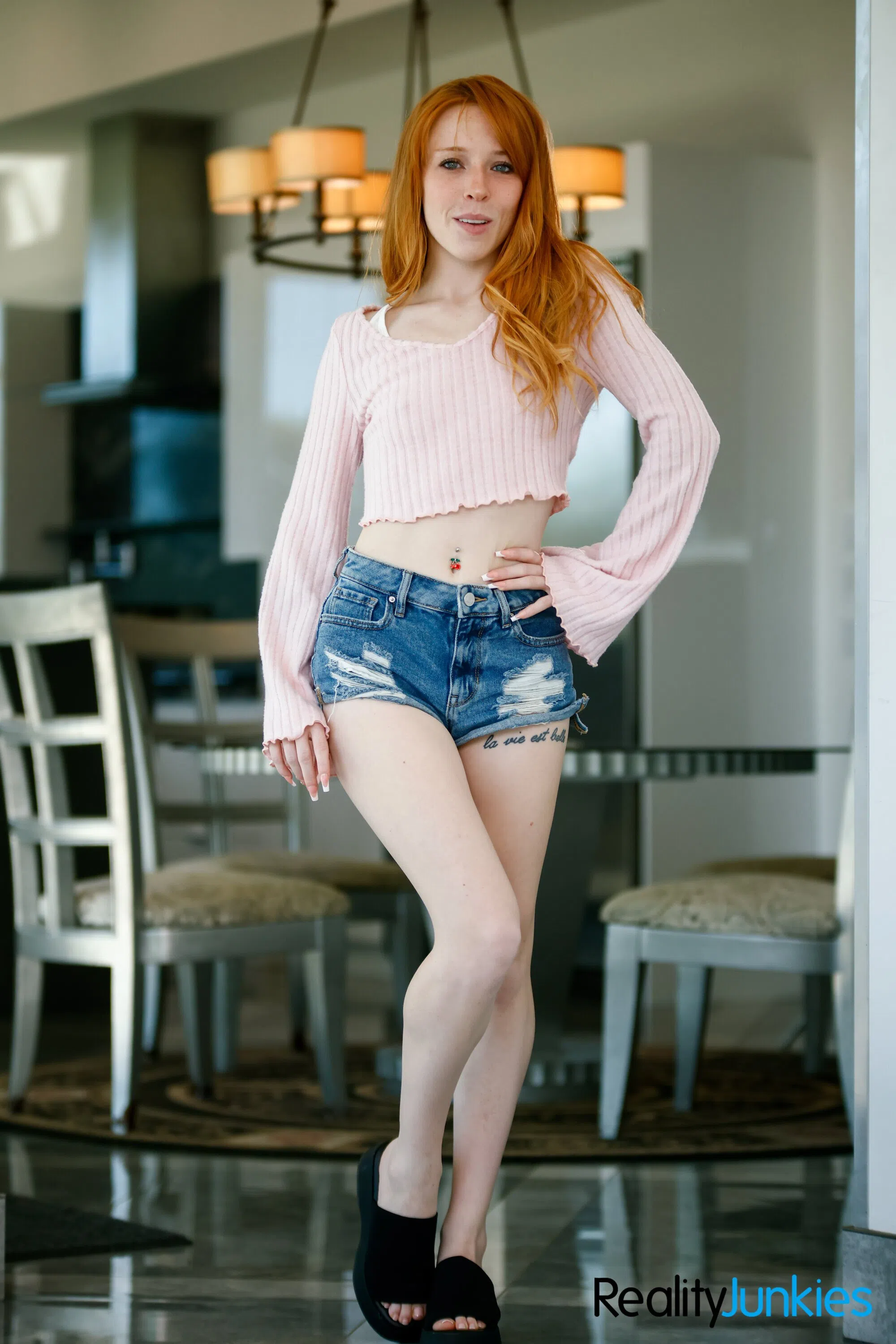 london-river-madi-collins-couples-seeking-teens-23-155956 Of Page 1-4.webp