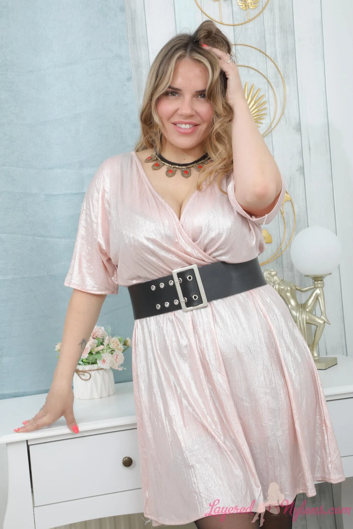 siobhan-graves-layered-nylons-124500 Of Page 1-1.webp