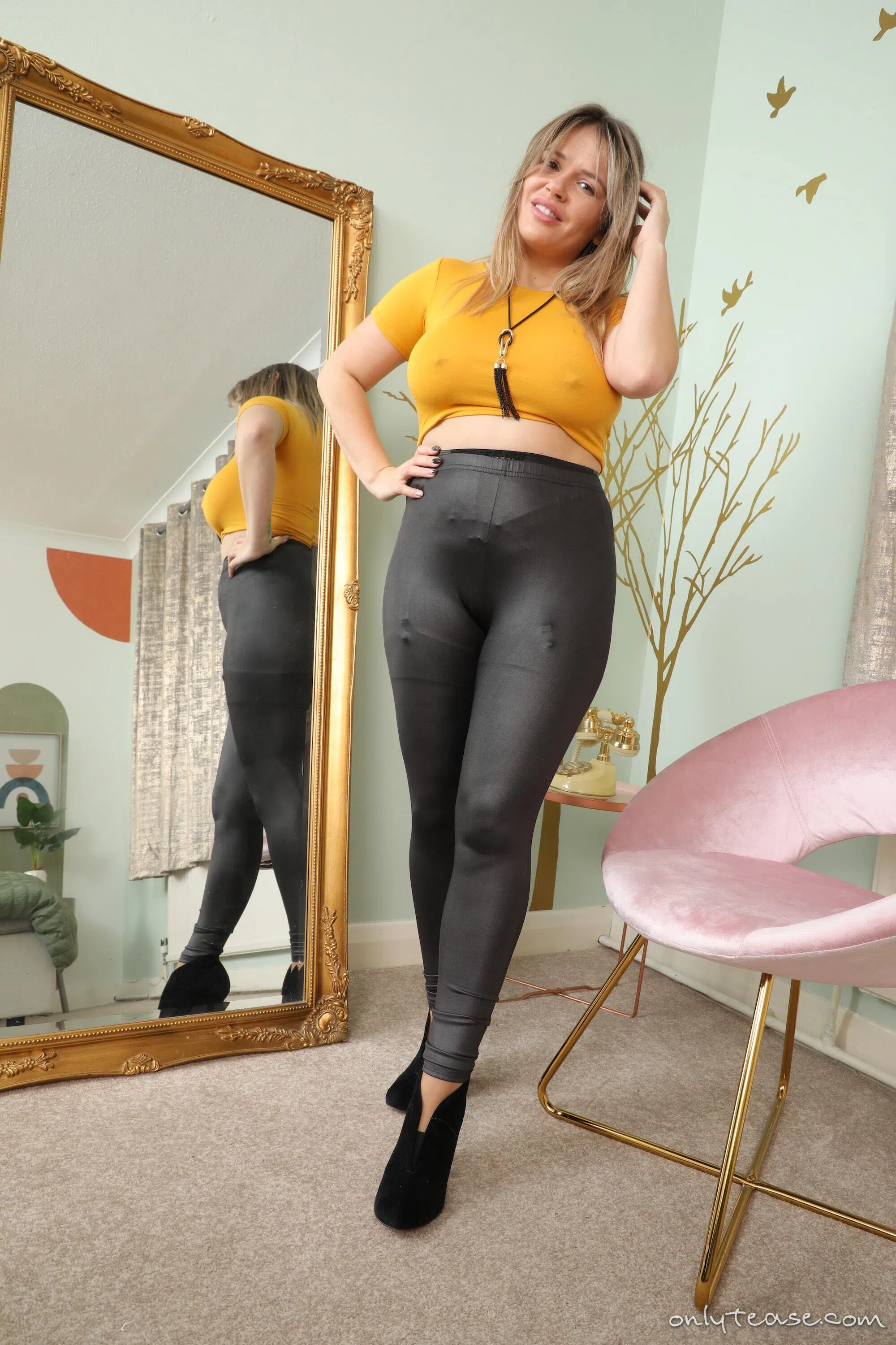 siobhan-graves-only-tease-194793 Of Page 1-1.webp