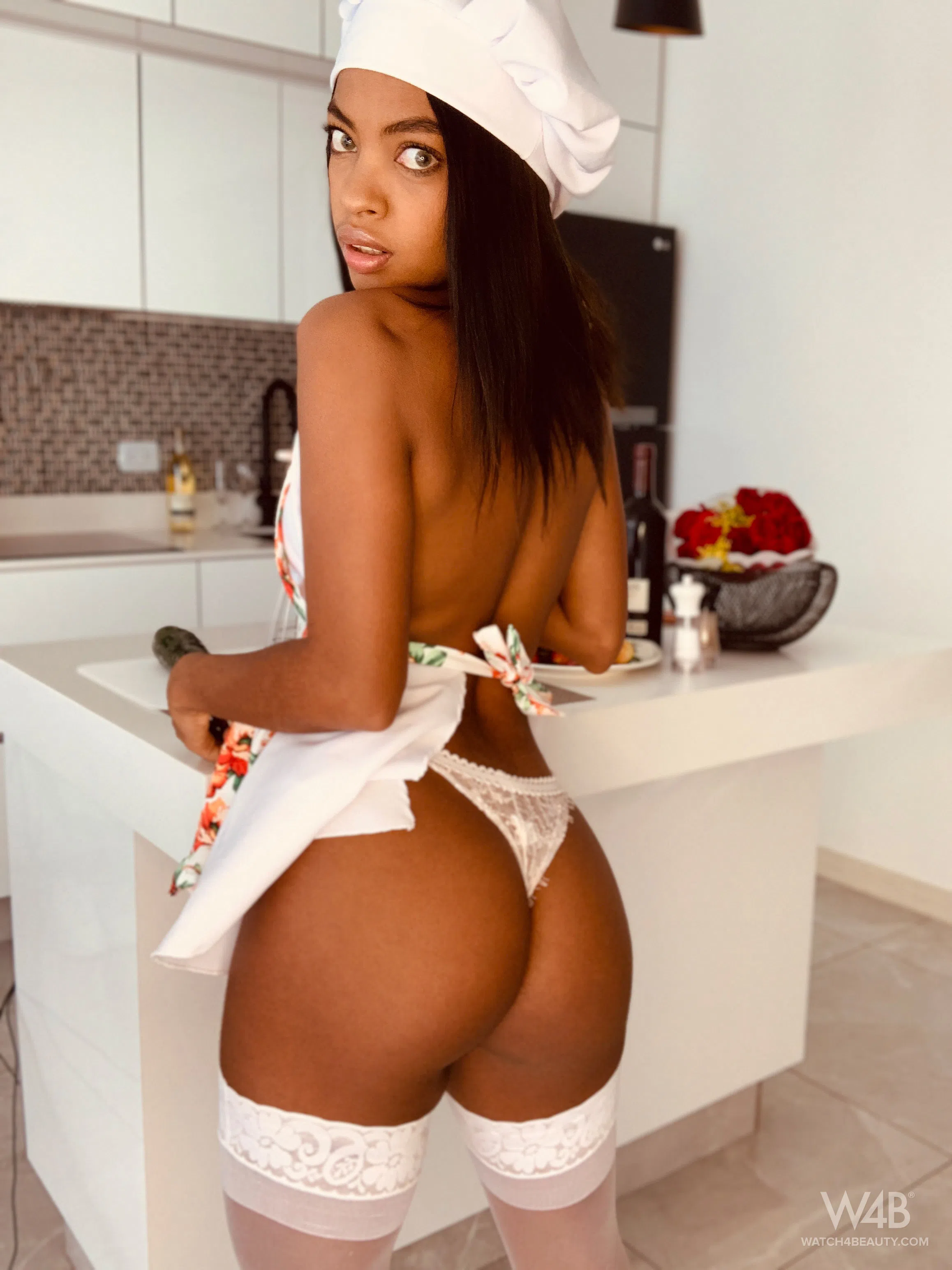 sofi-vega-watch-4-beauty-91640 Of Page 3-12.webp